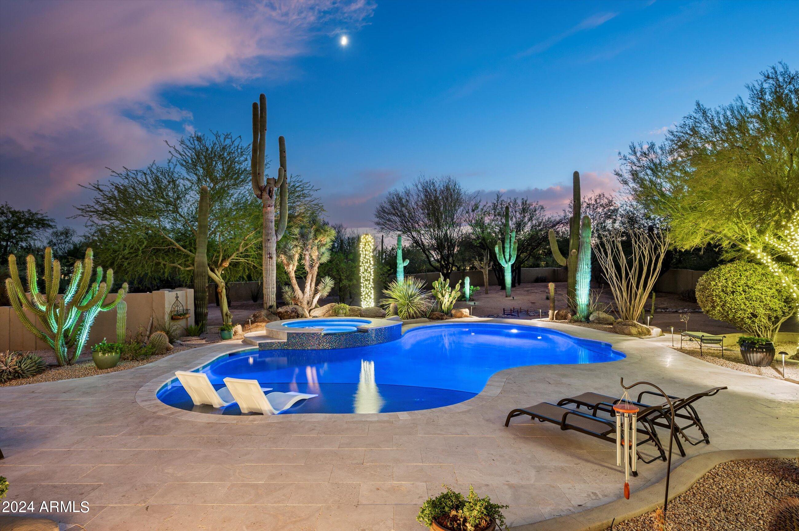 8667 E LARIAT Lane