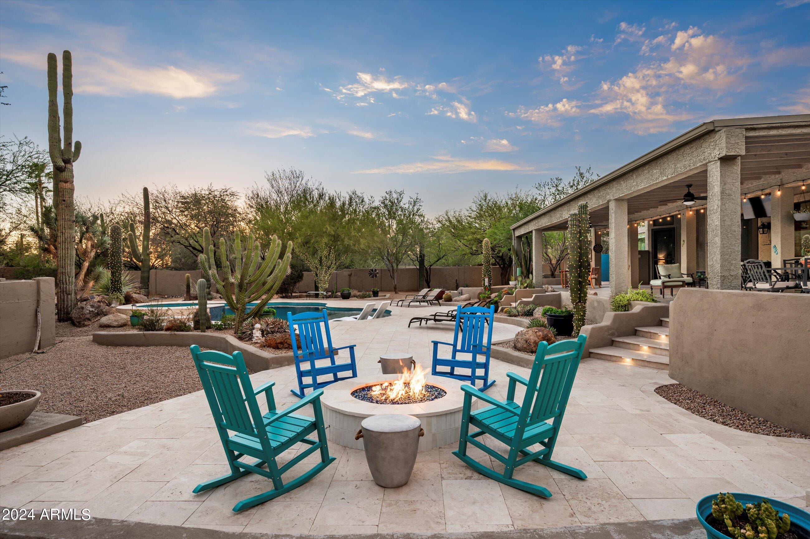 8667 E LARIAT Lane
