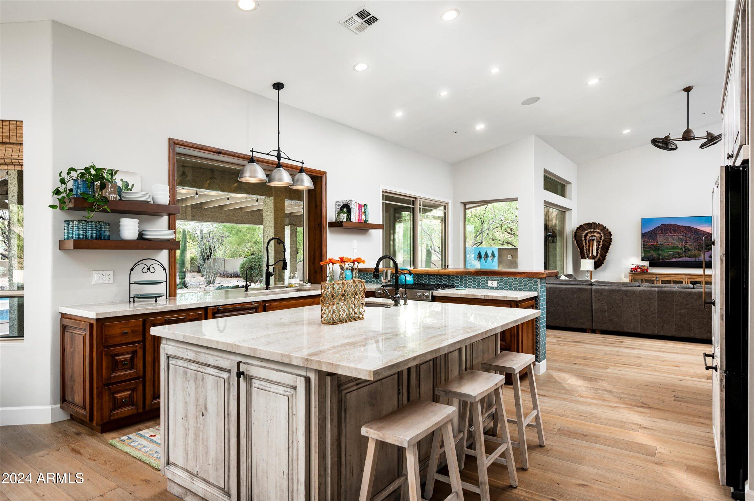 8667 E LARIAT Lane