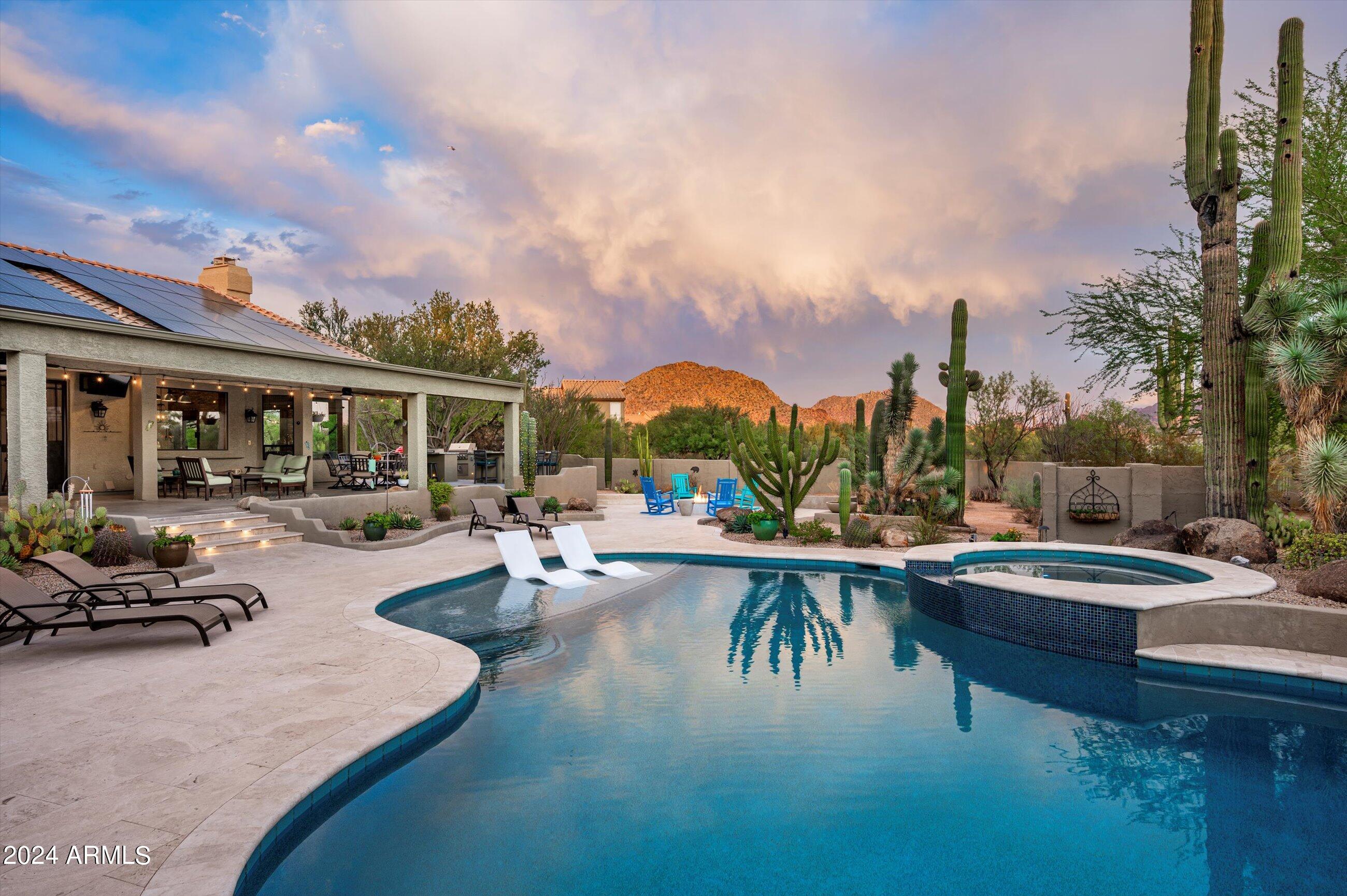 8667 E LARIAT Lane