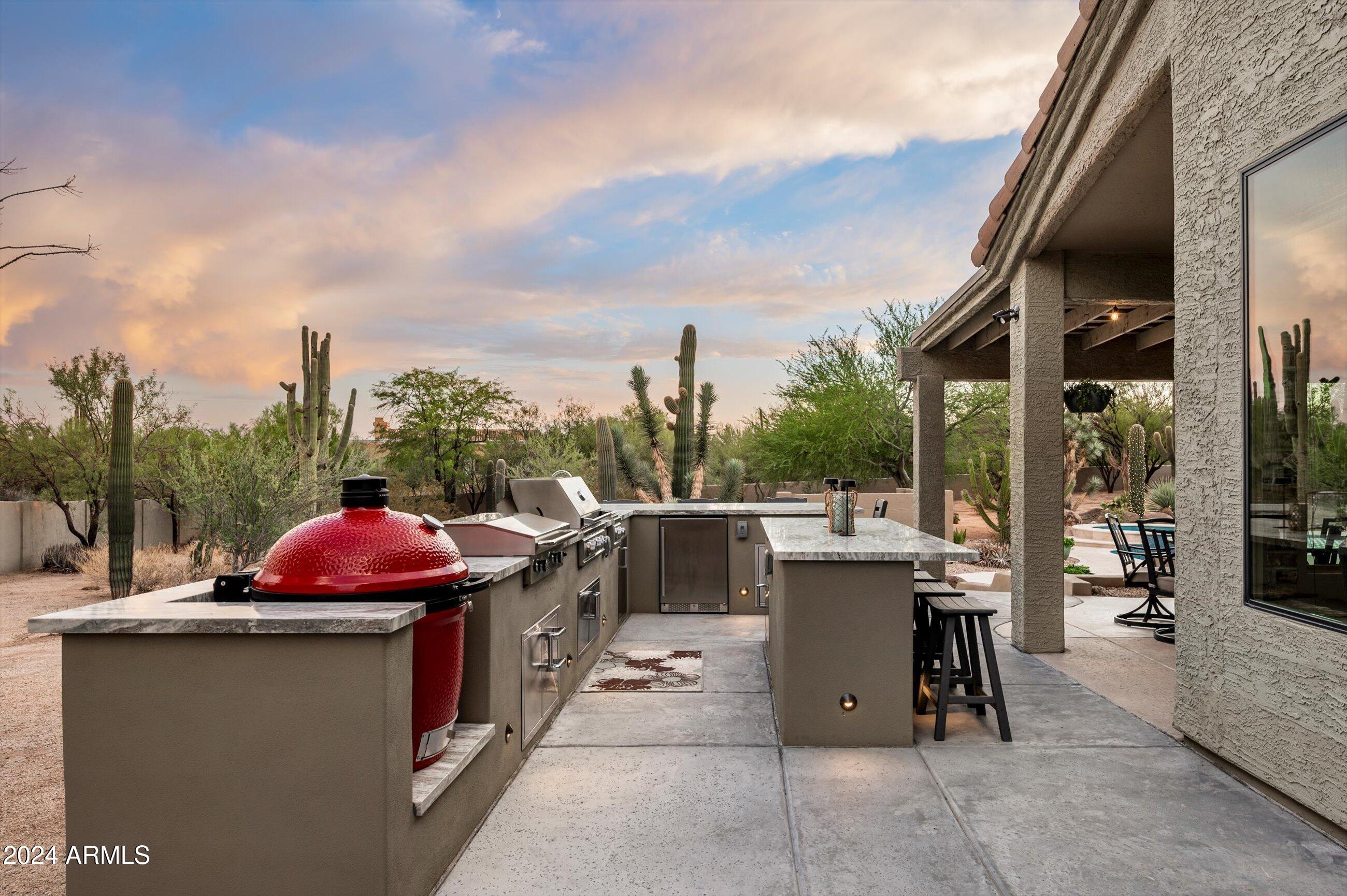 8667 E LARIAT Lane