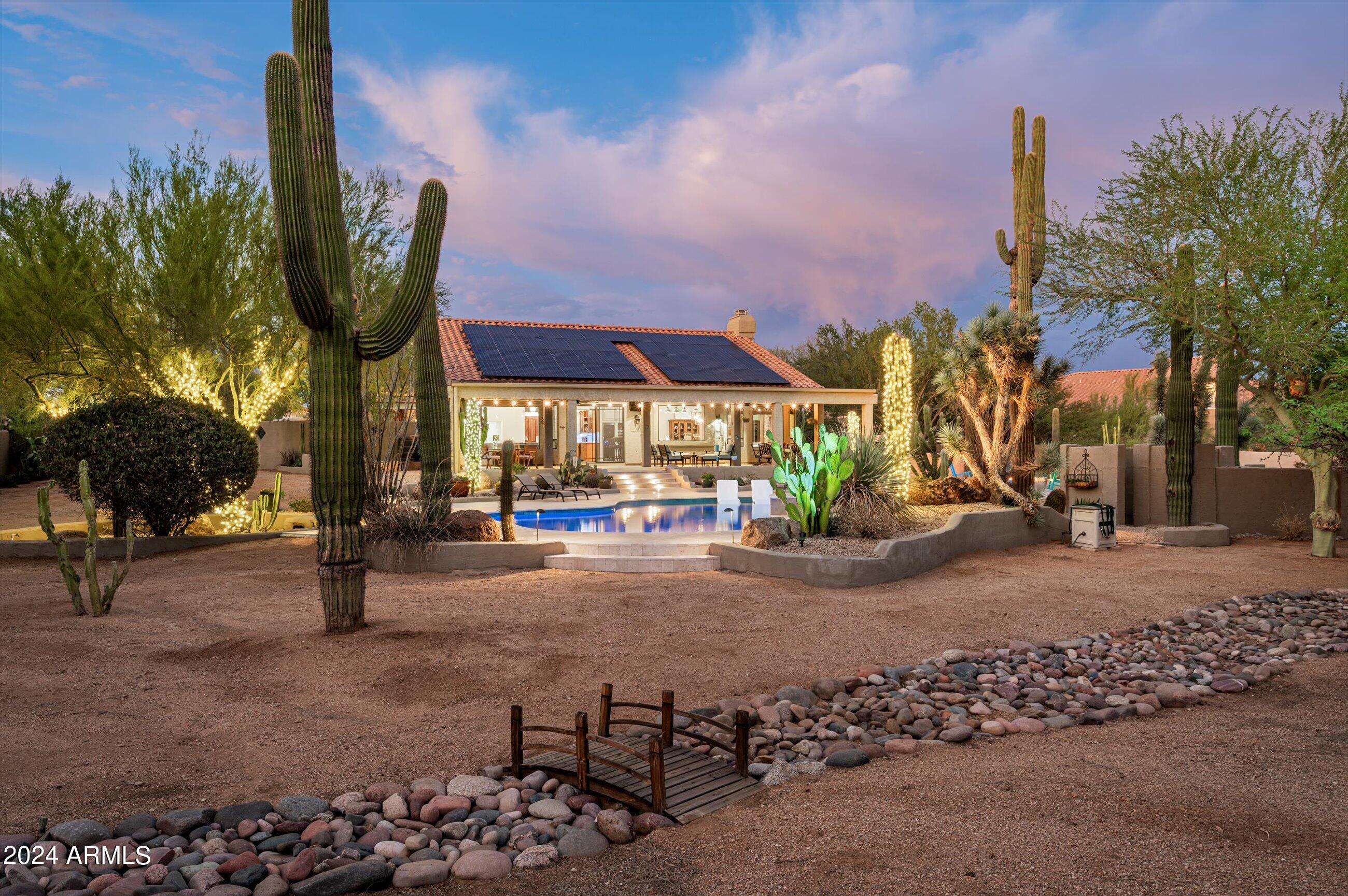 8667 E LARIAT Lane