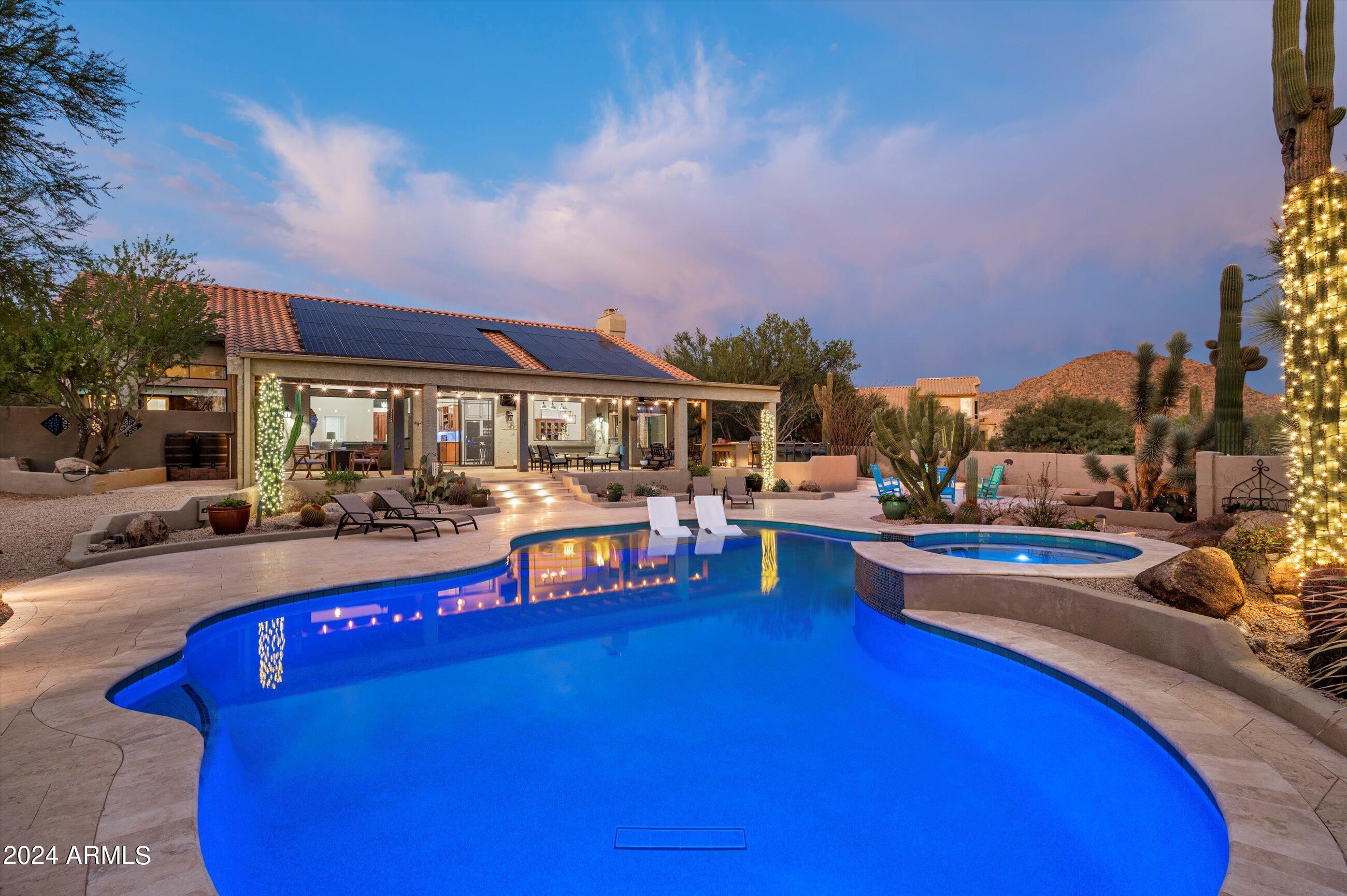 8667 E LARIAT Lane
