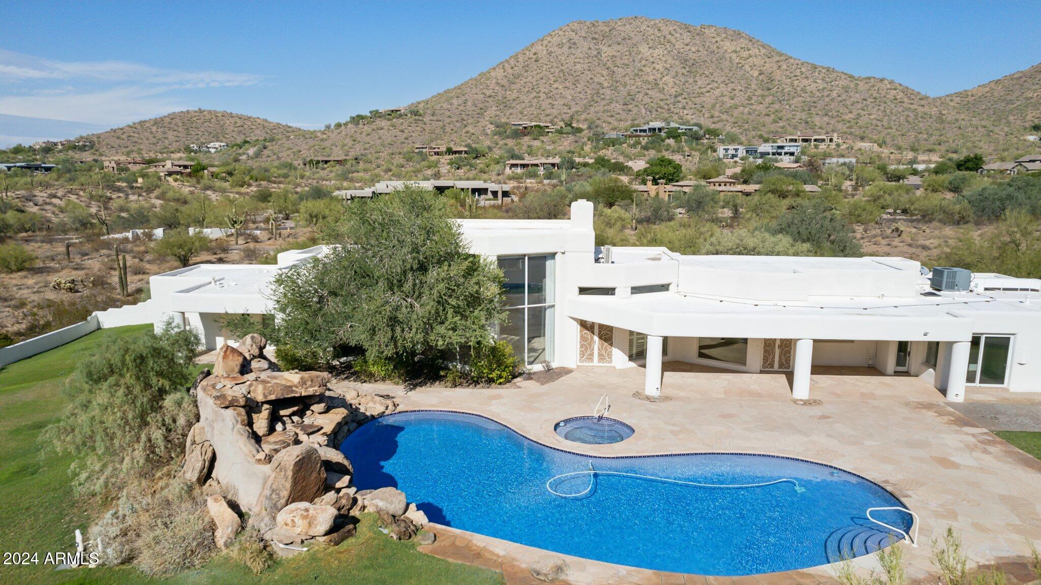 10225 E FOOTHILLS Drive
