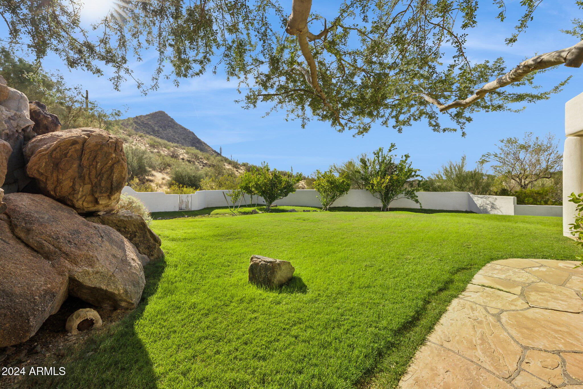 10225 E FOOTHILLS Drive