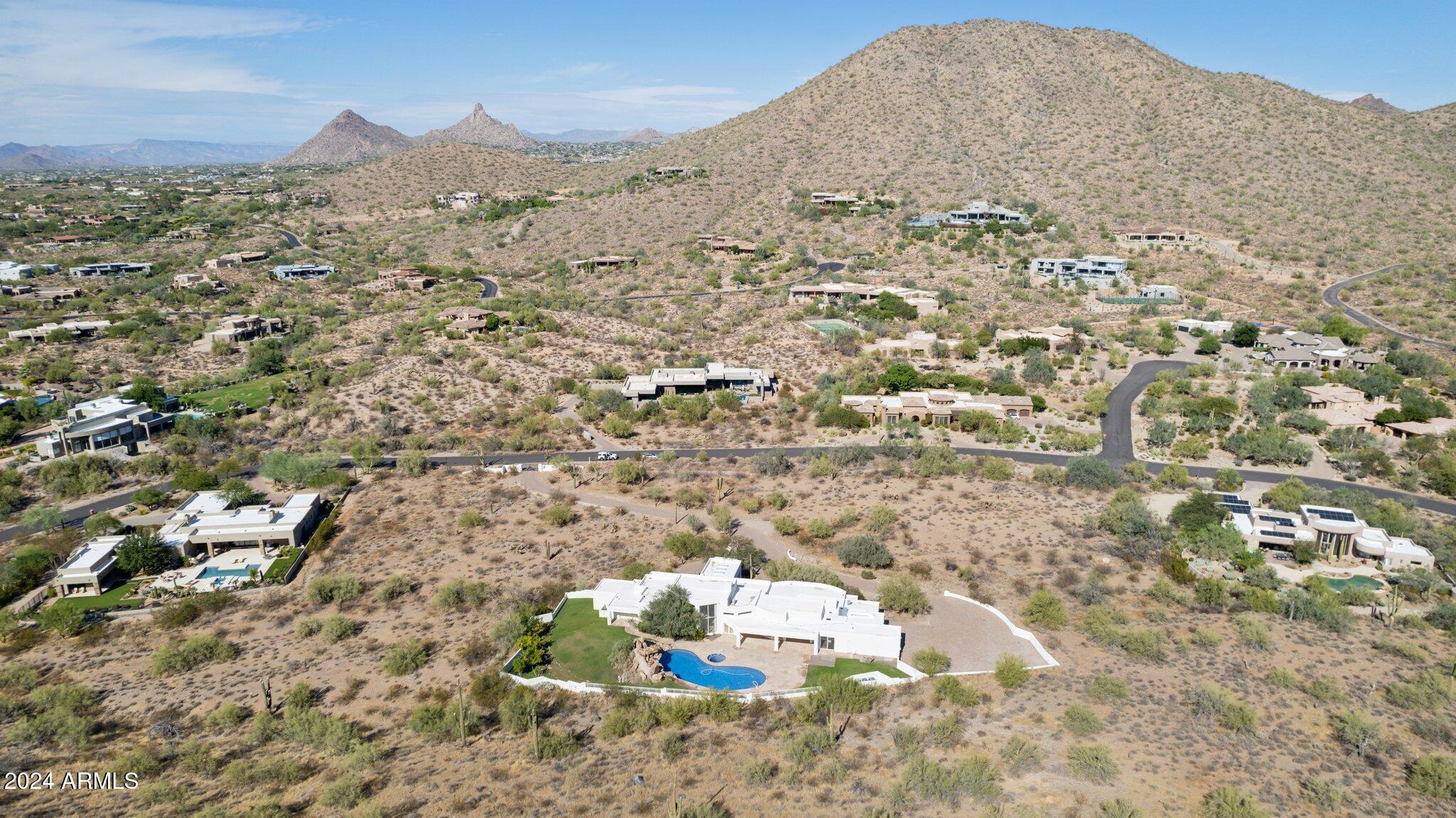 10225 E FOOTHILLS Drive