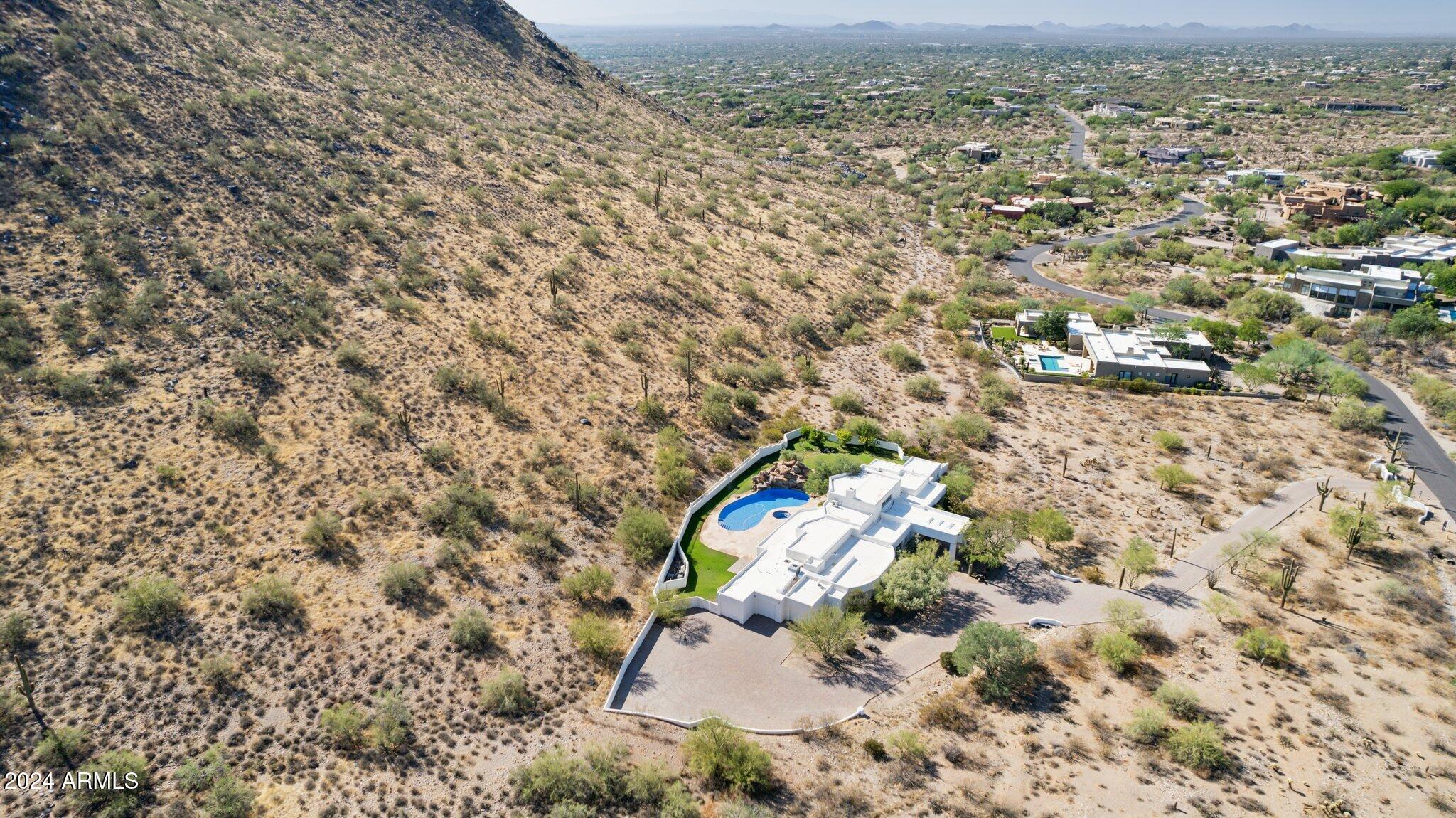 10225 E FOOTHILLS Drive