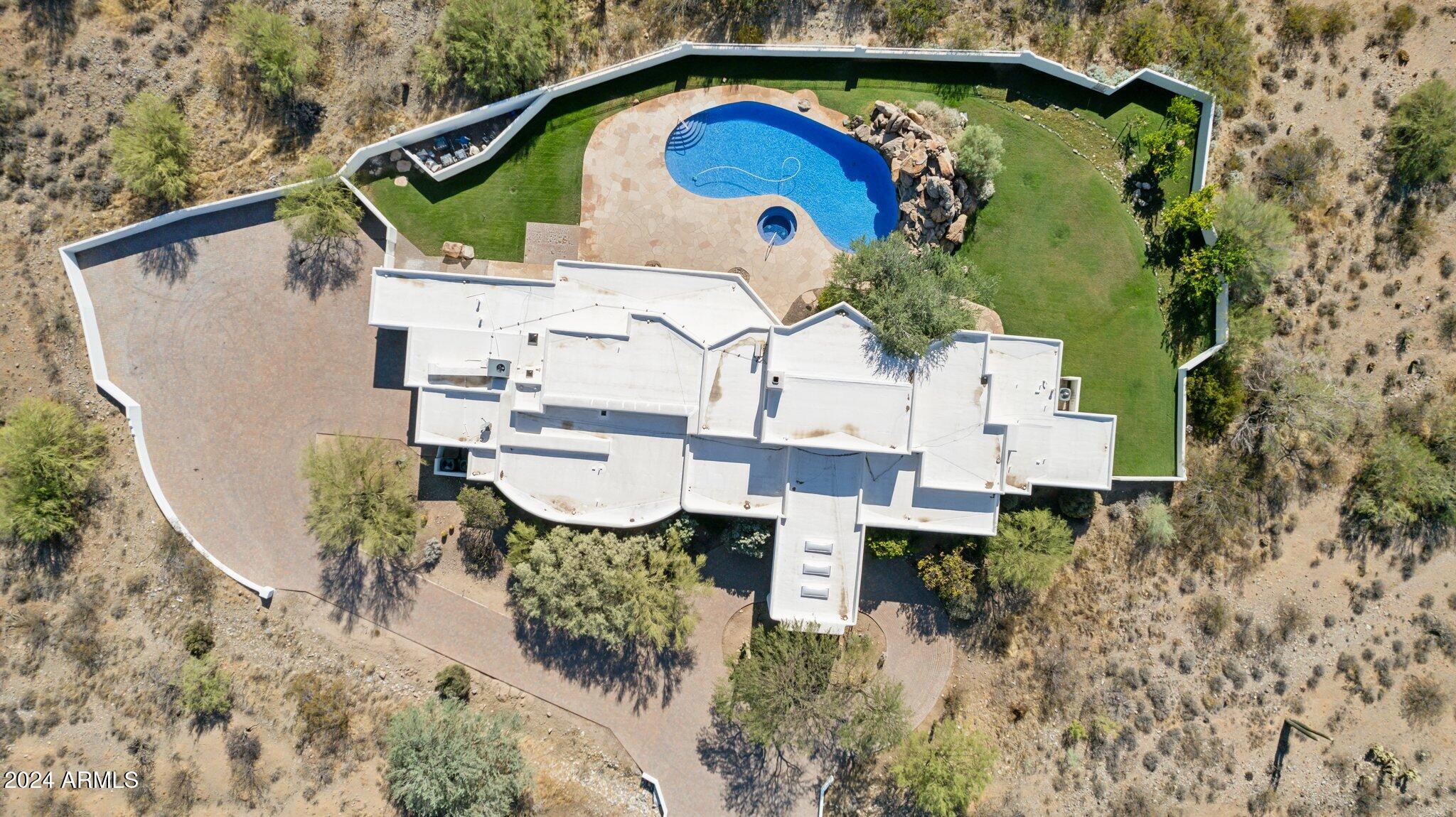 10225 E FOOTHILLS Drive