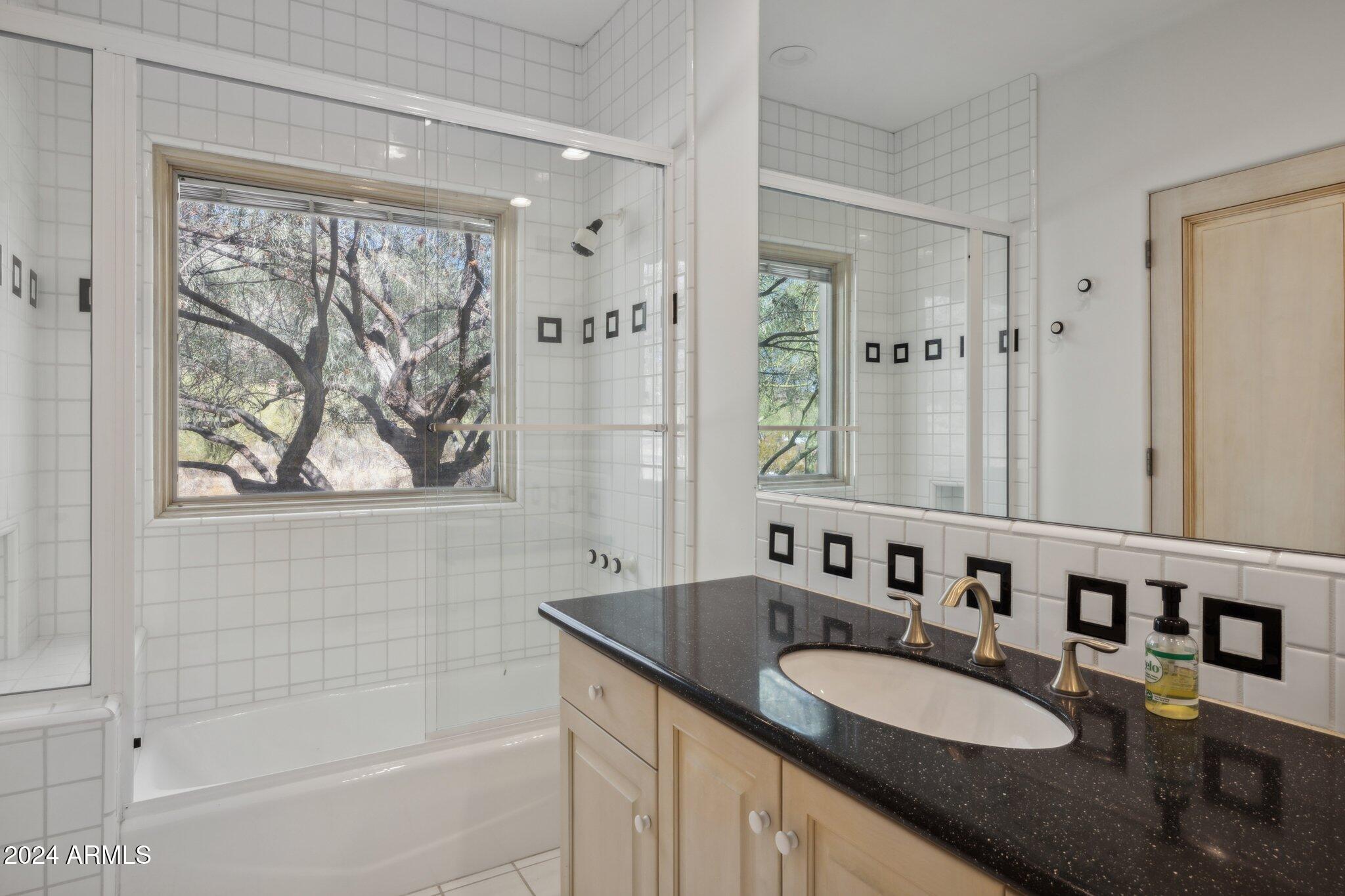 10225 E FOOTHILLS Drive