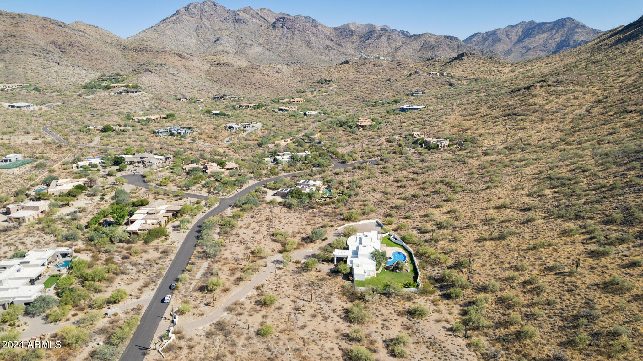 10225 E FOOTHILLS Drive
