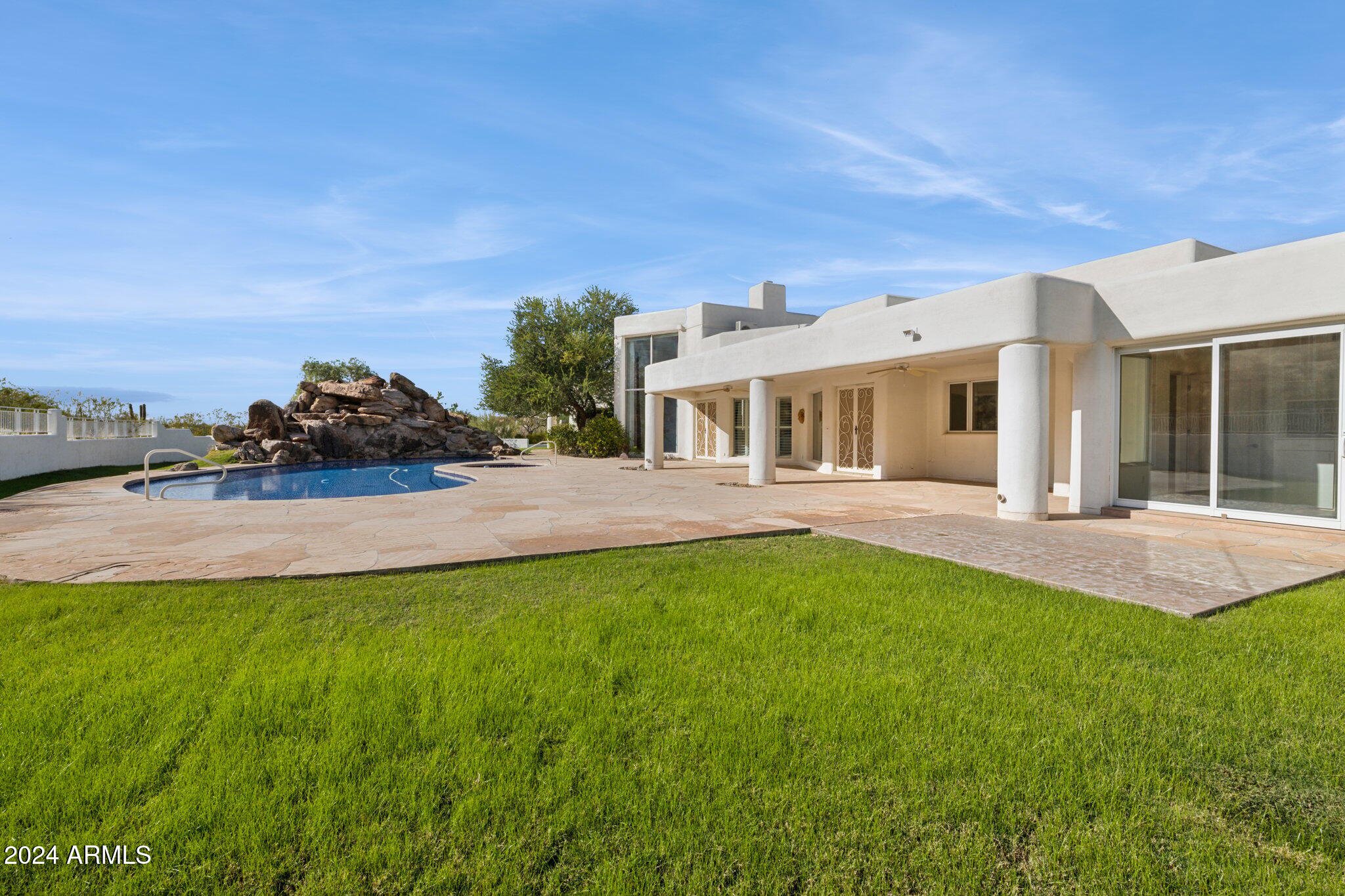 10225 E FOOTHILLS Drive