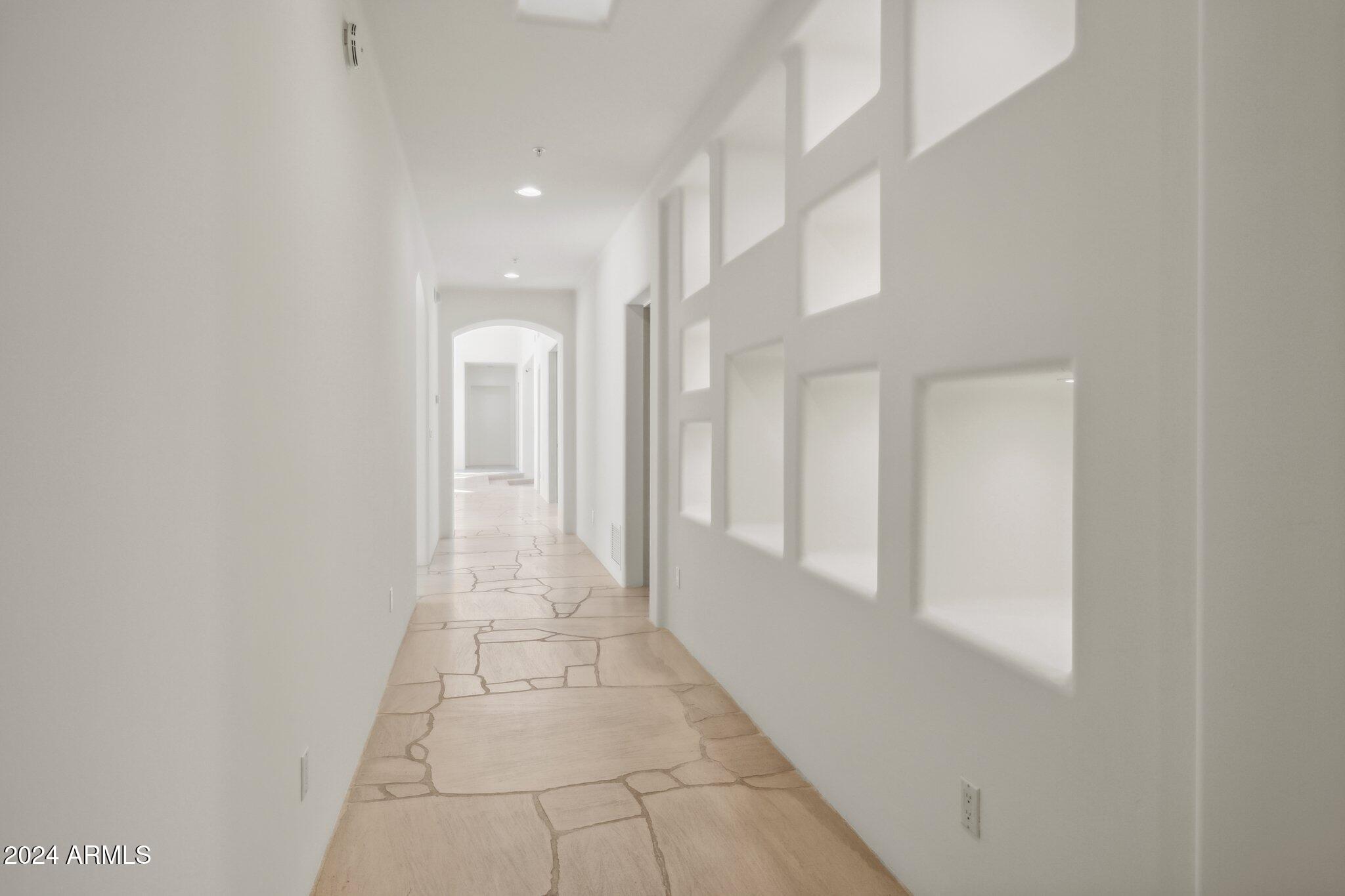 10225 E FOOTHILLS Drive