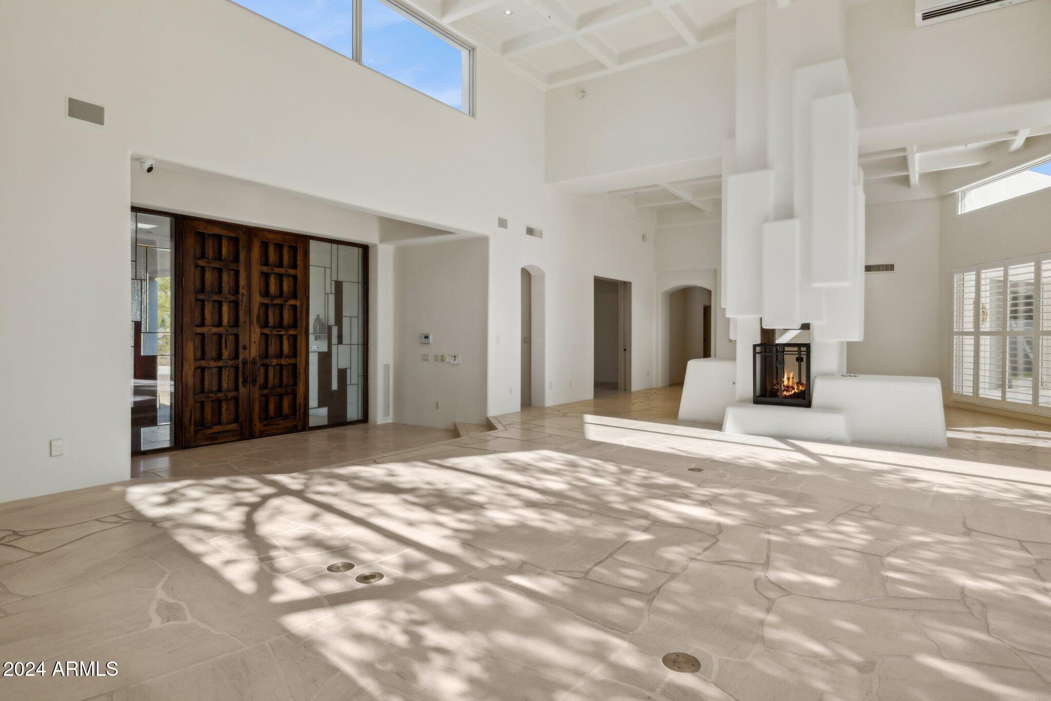 10225 E FOOTHILLS Drive