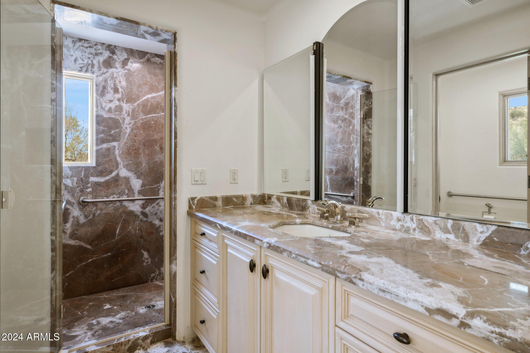 10225 E FOOTHILLS Drive