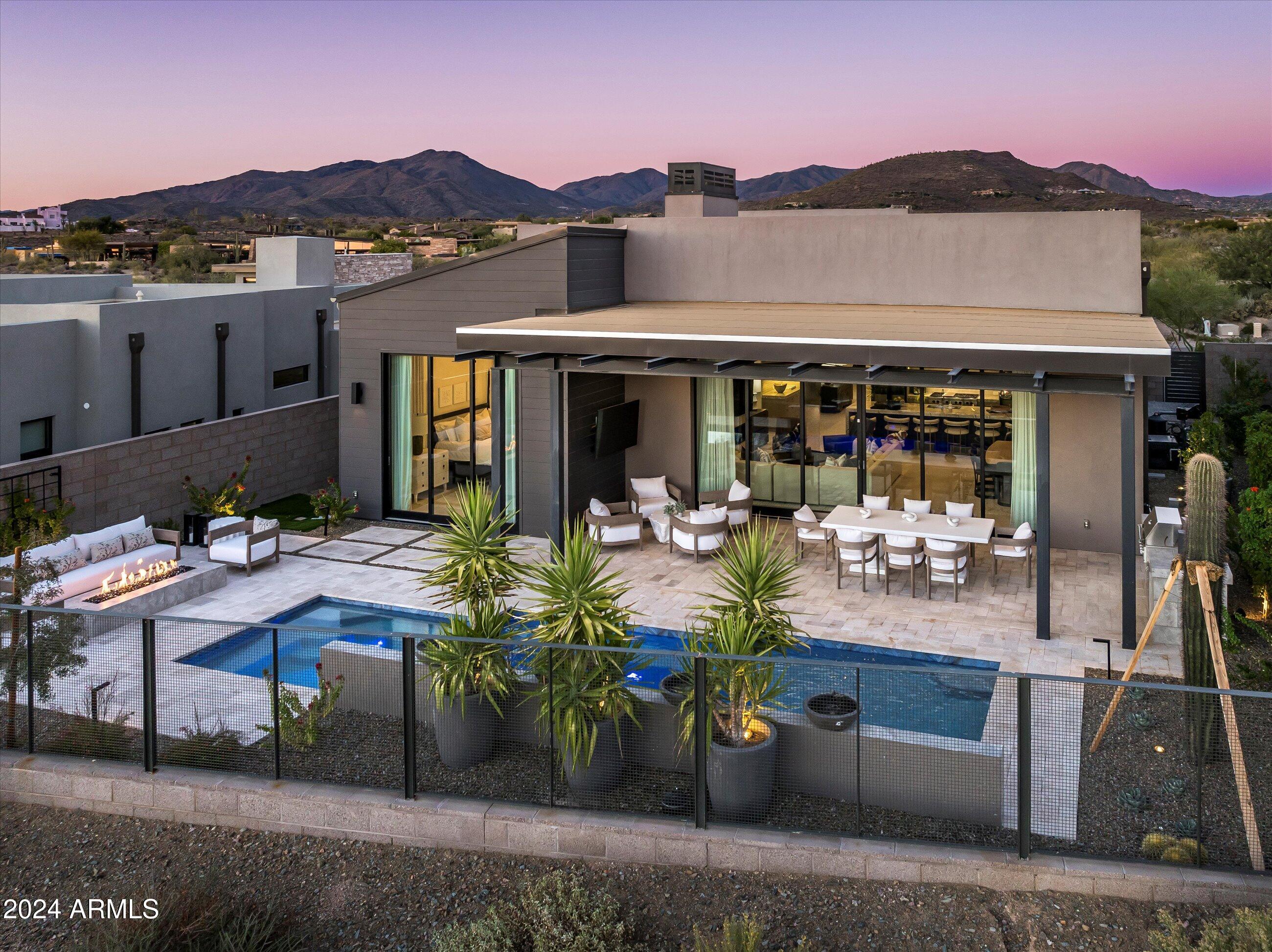 37200 N CAVE CREEK Road, 1036