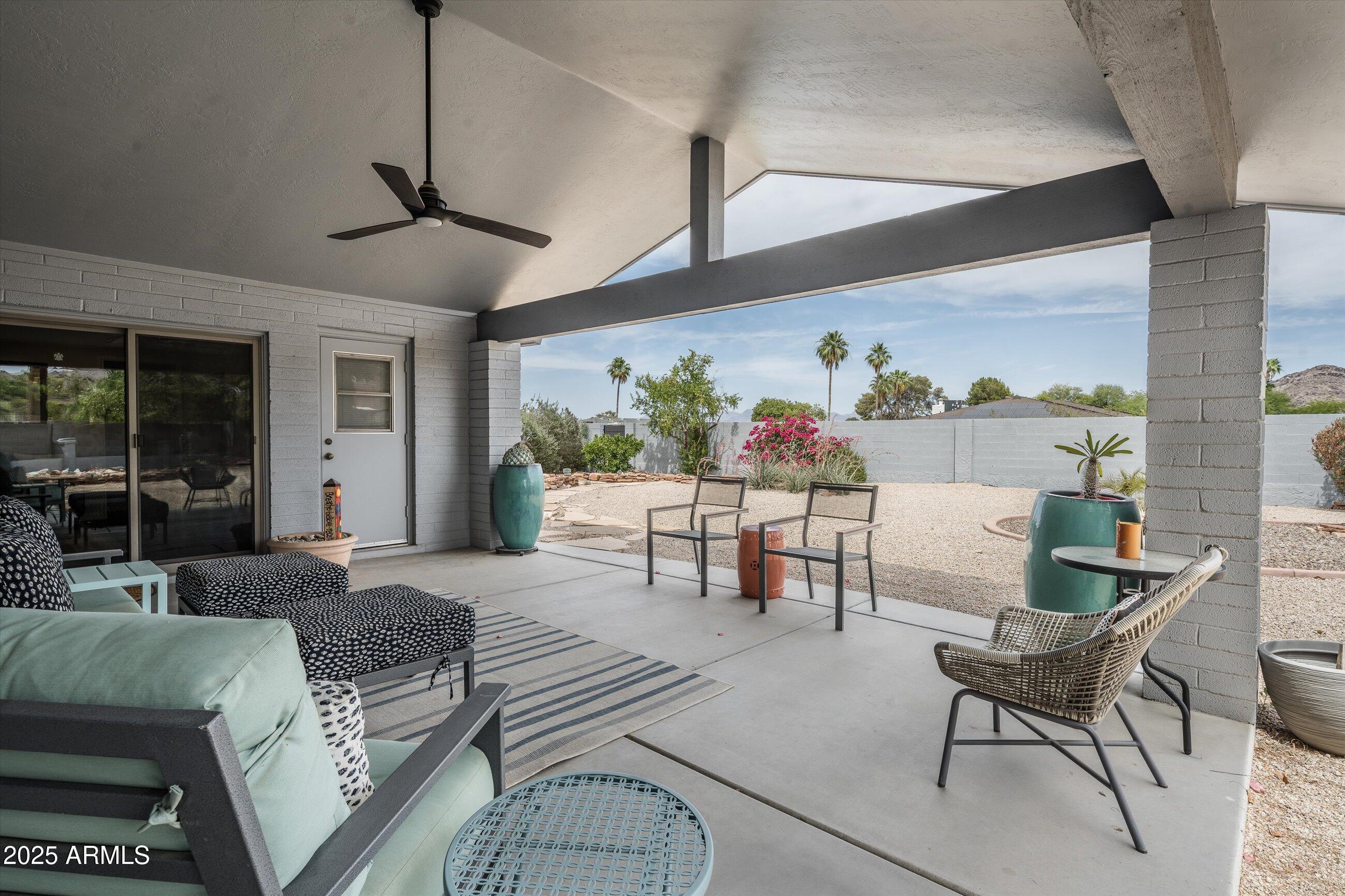 9039 N CONCHO Lane