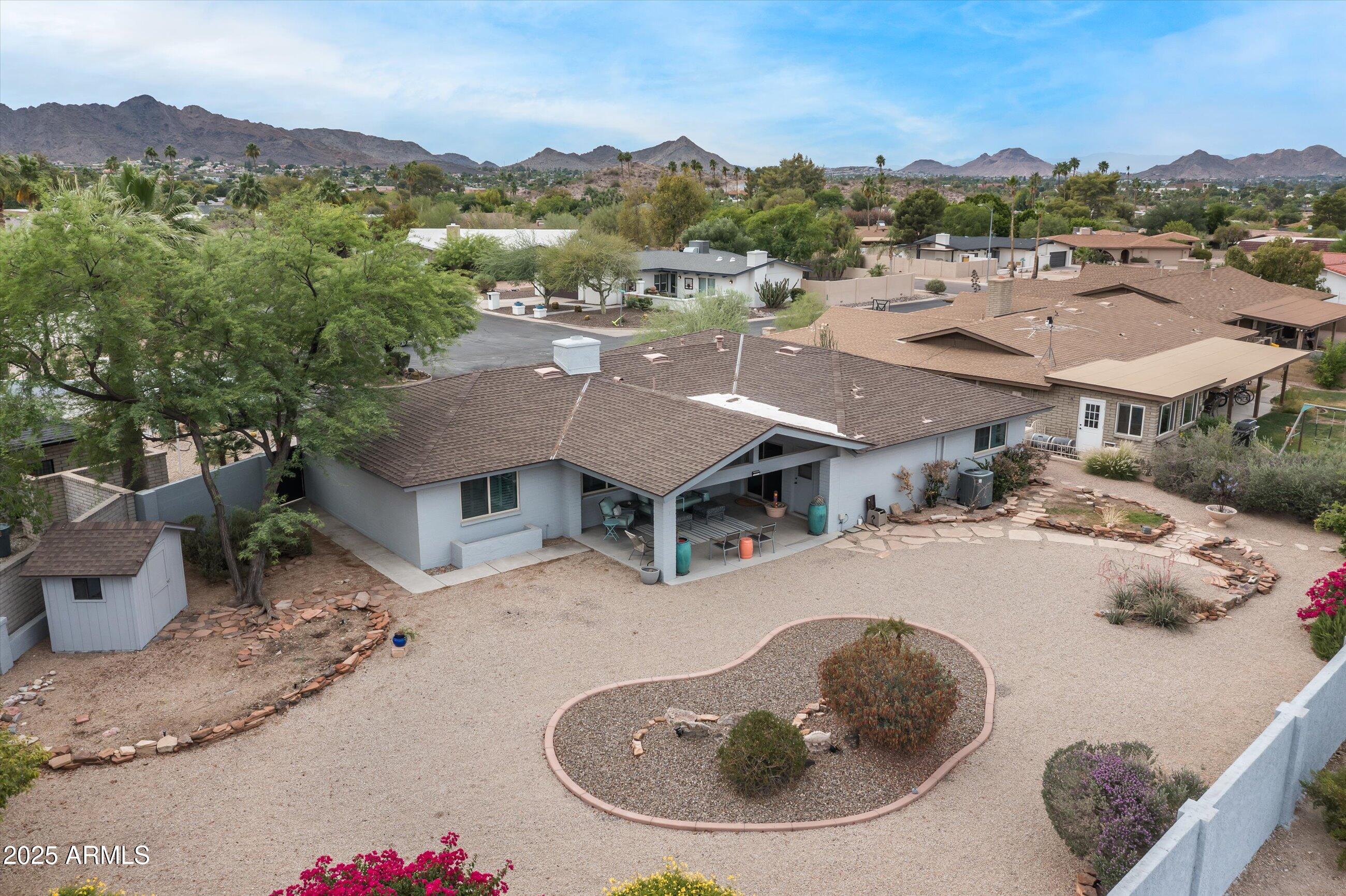 9039 N CONCHO Lane