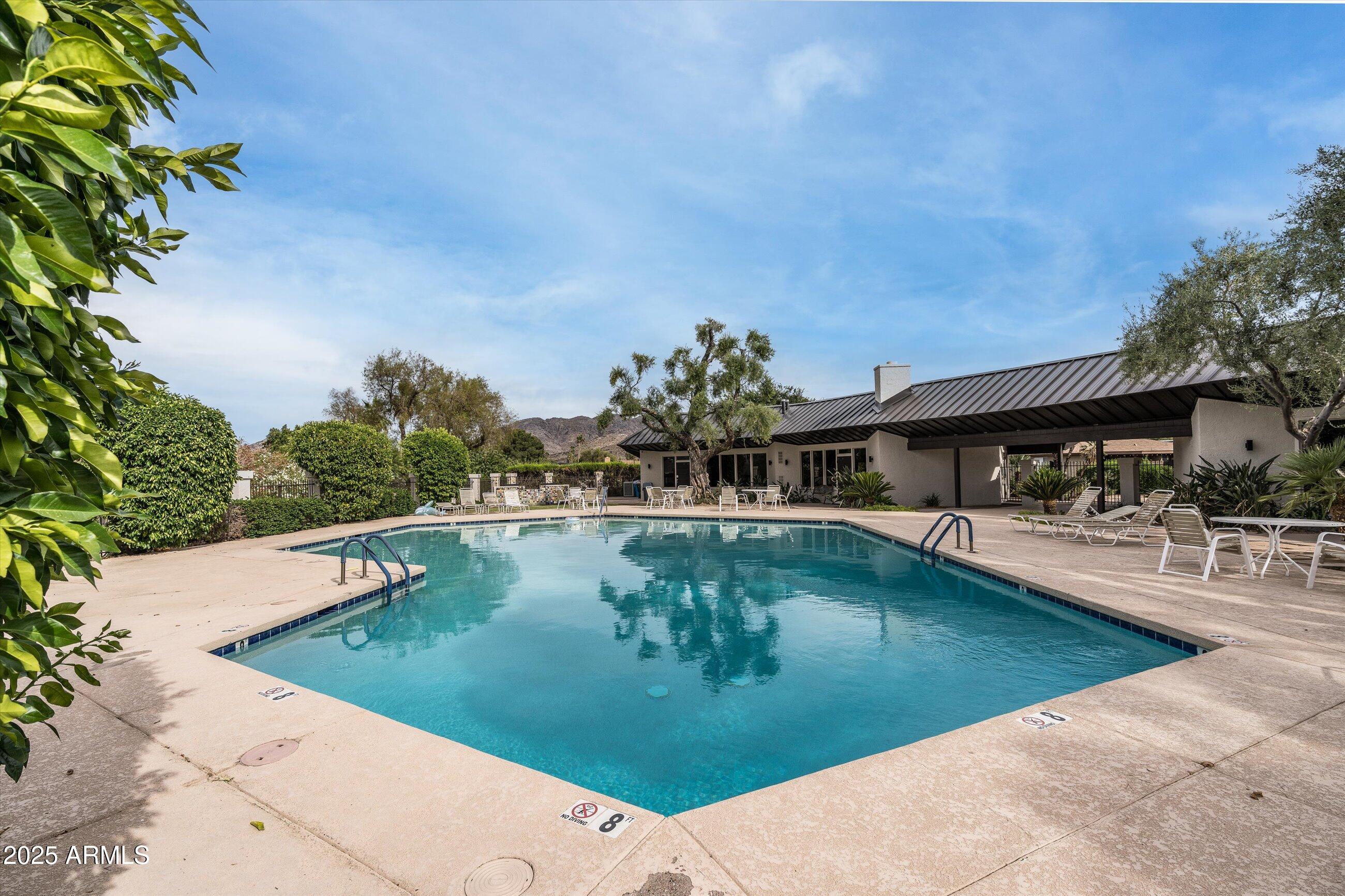 9039 N CONCHO Lane