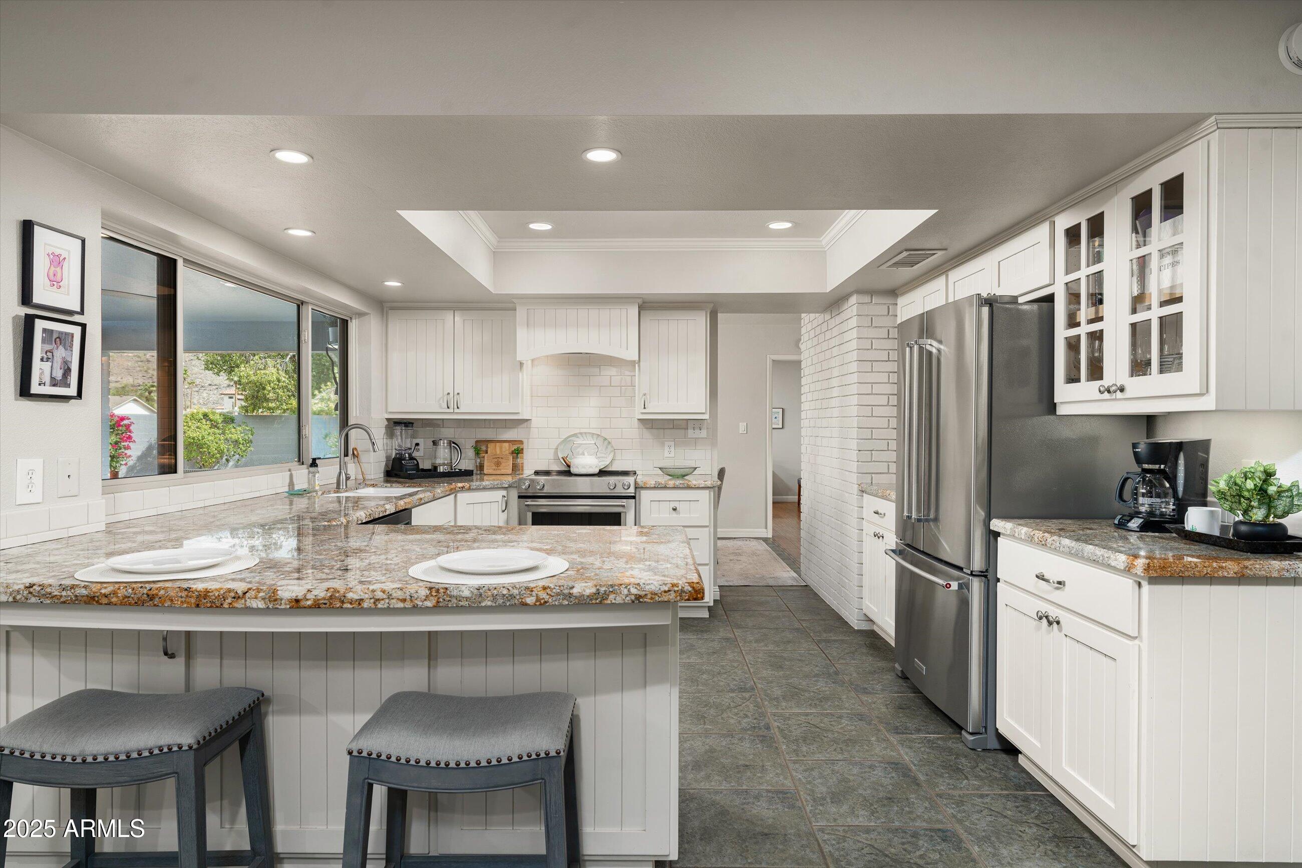 9039 N CONCHO Lane