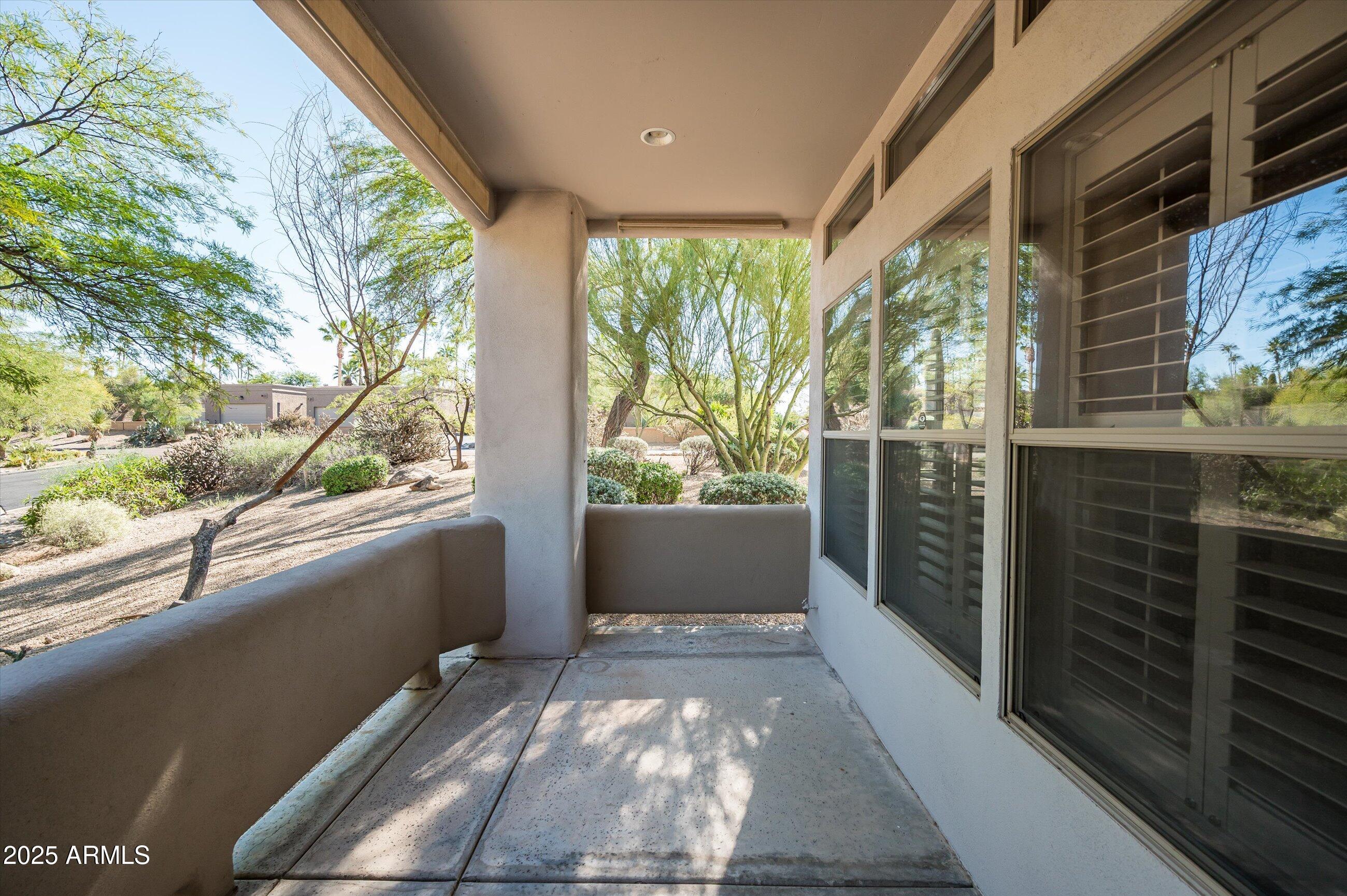 7402 E HUM Road 5
