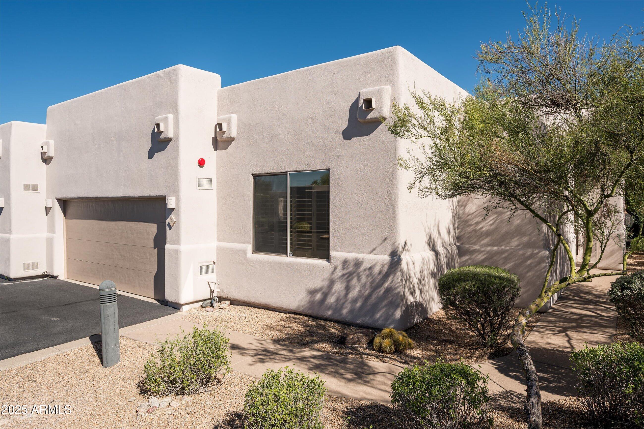 7402 E HUM Road 5