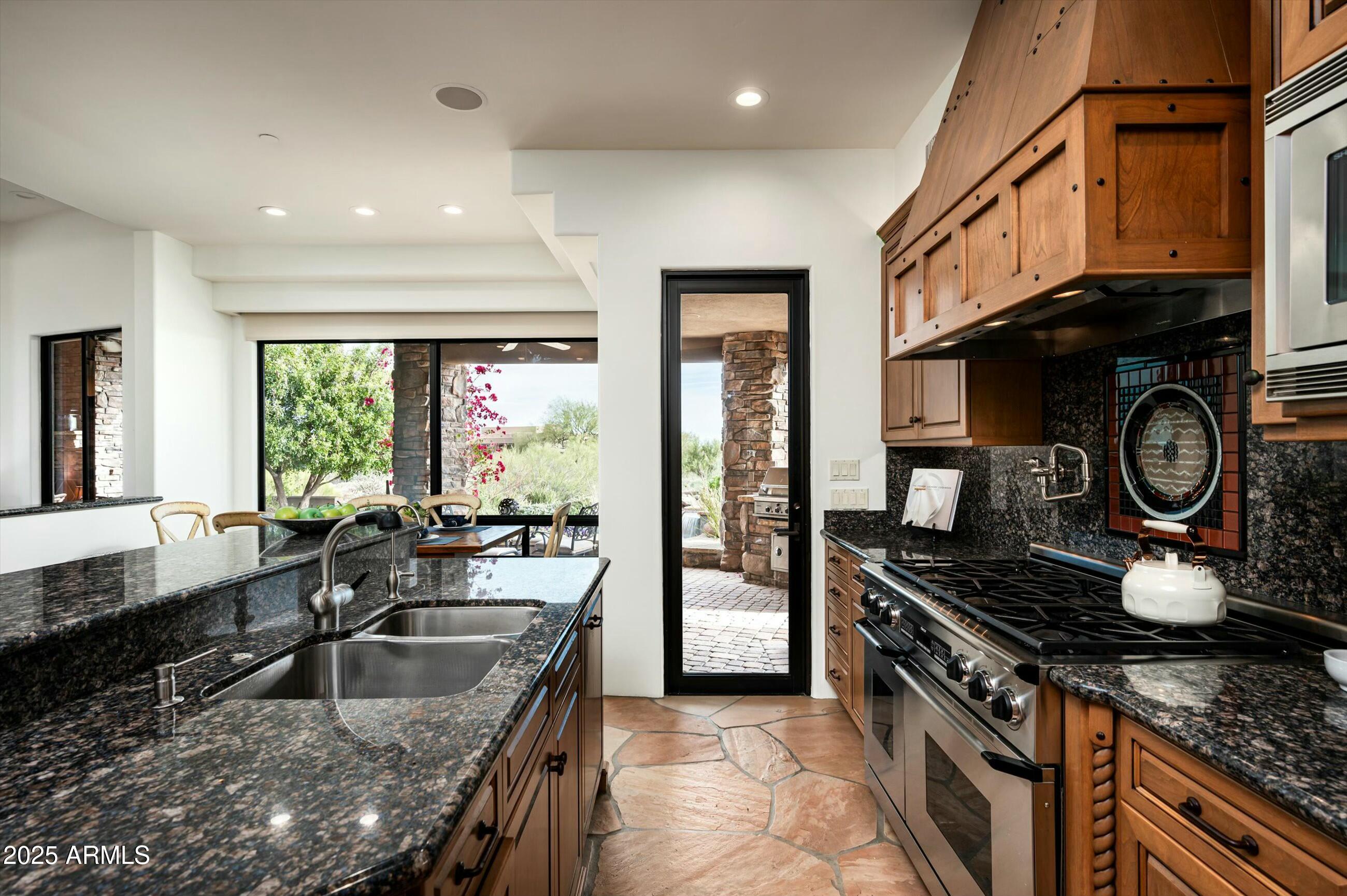 9889 E HIDDEN VALLEY Road