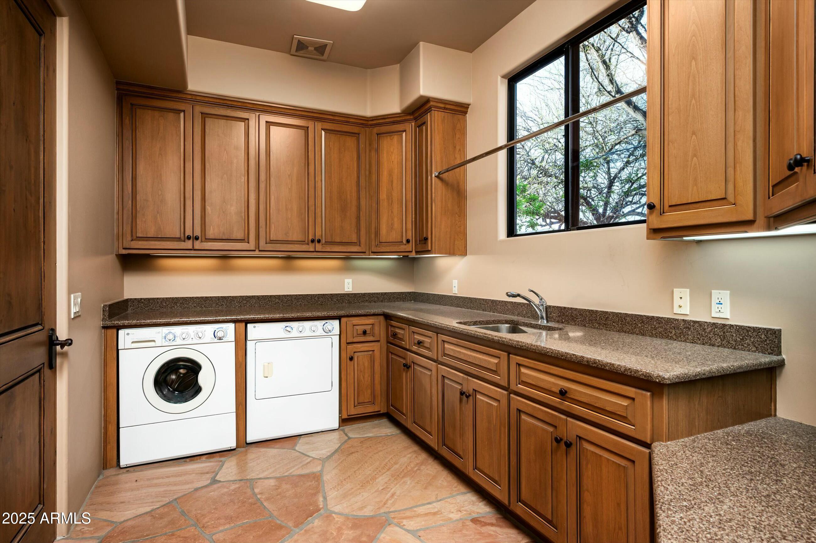 9889 E HIDDEN VALLEY Road