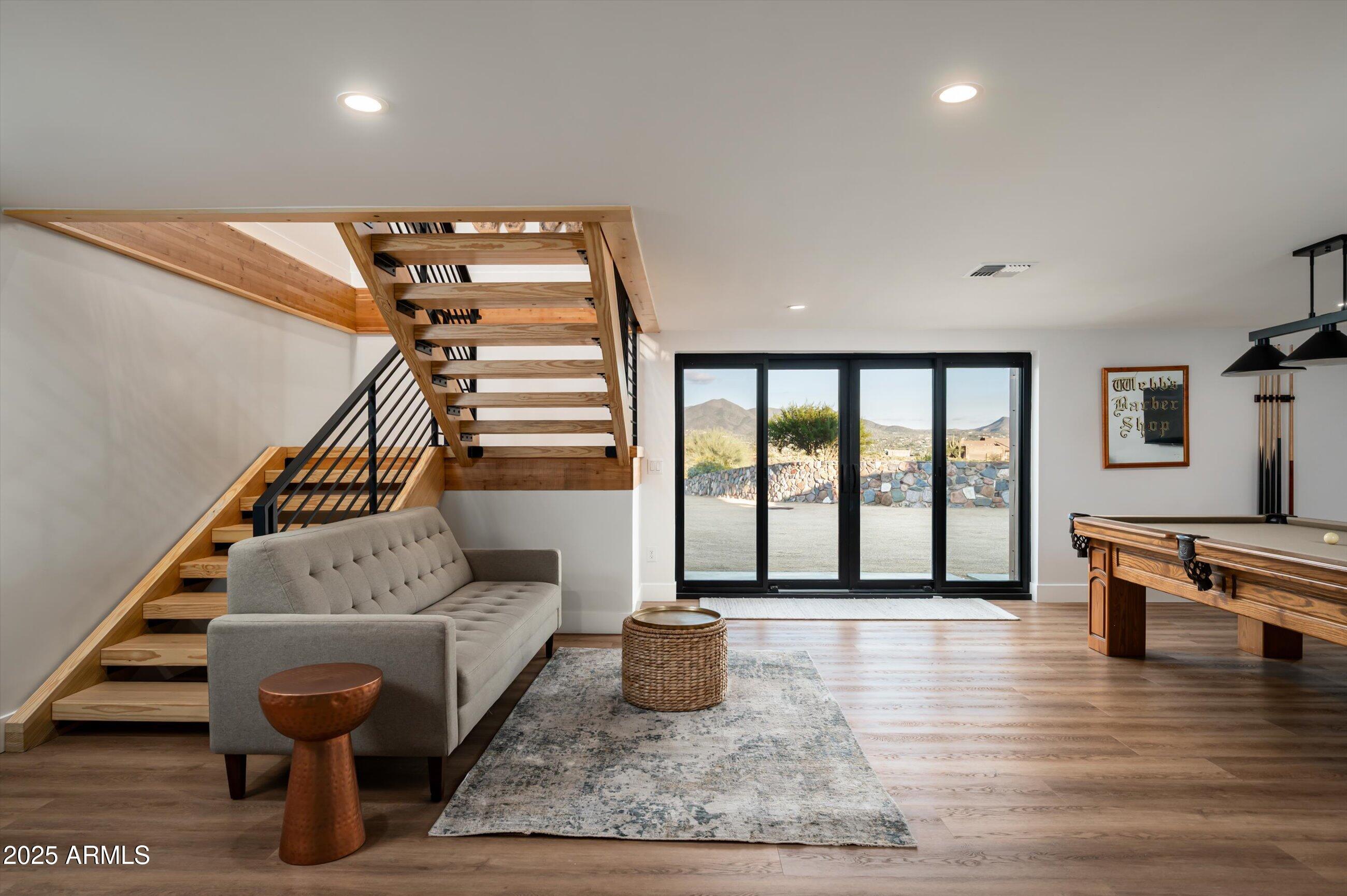 5201 E ROCKAWAY HILLS Drive