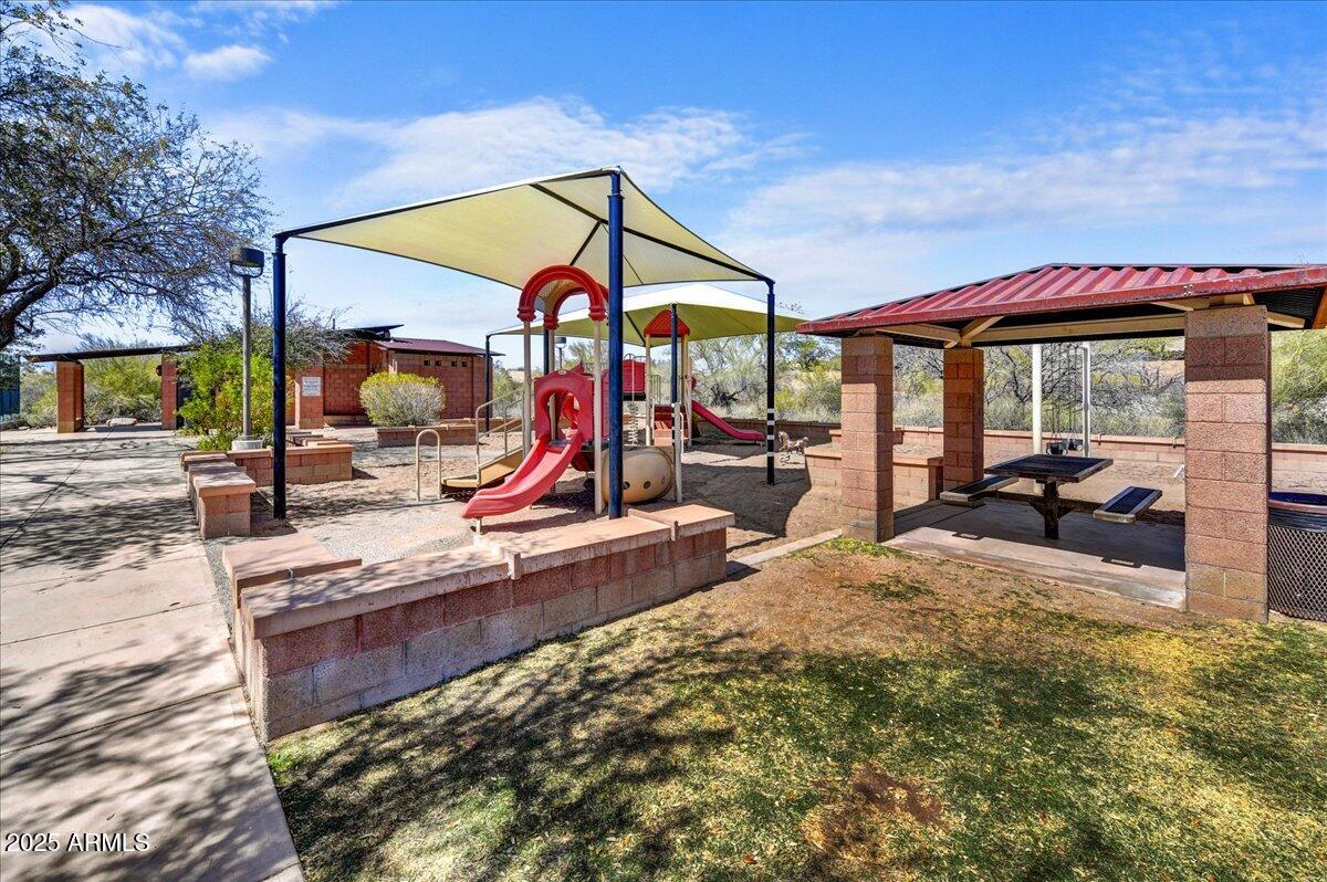 18572 N 94TH Street