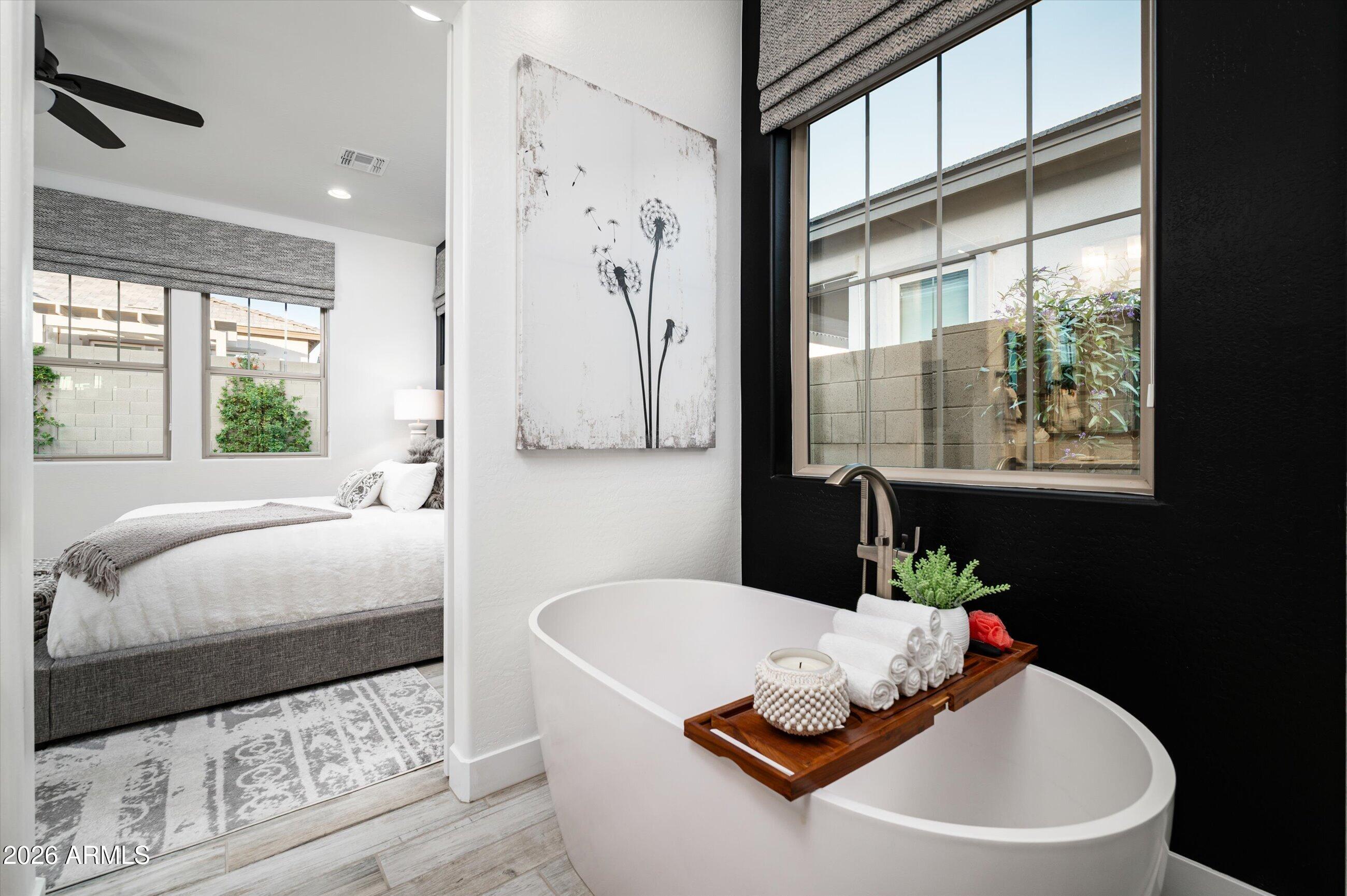 6138 E VIA DEL SOL Drive