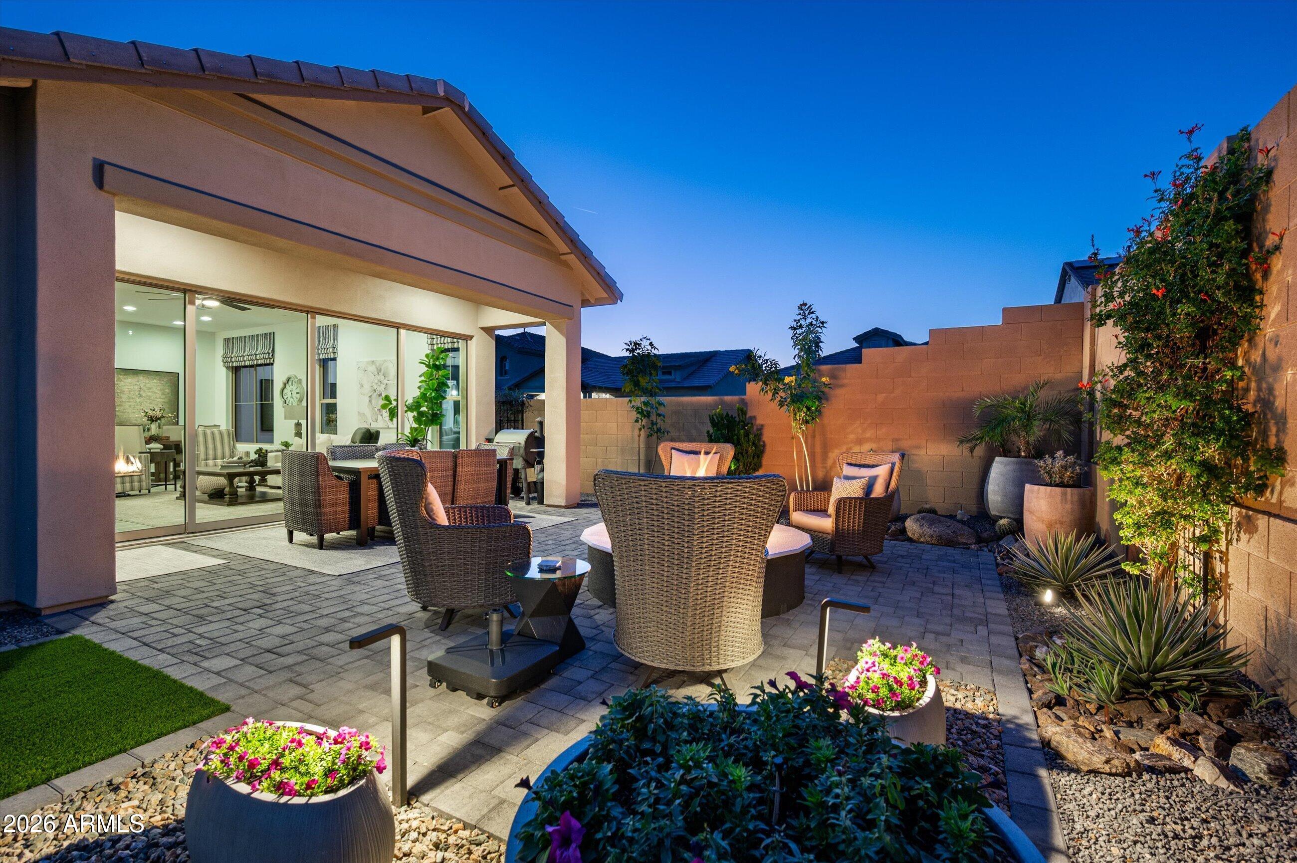 6138 E VIA DEL SOL Drive