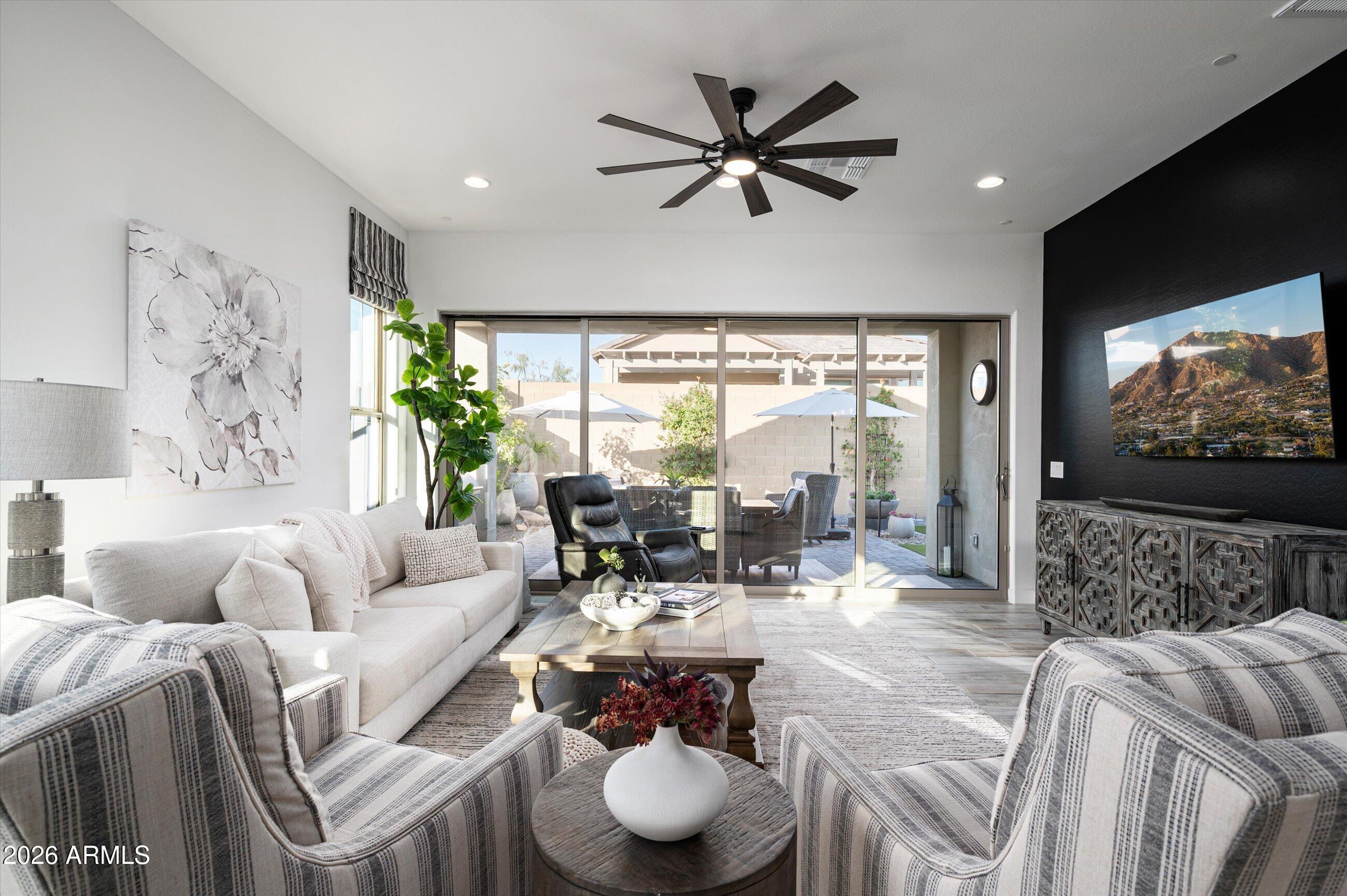 6138 E VIA DEL SOL Drive