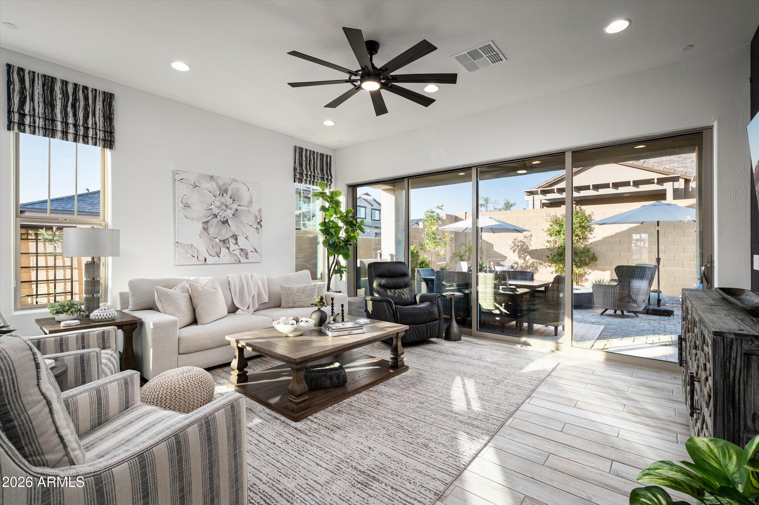 6138 E VIA DEL SOL Drive