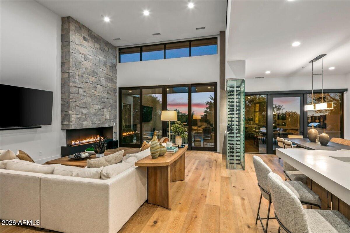 37200 N CAVE CREEK Road 1019