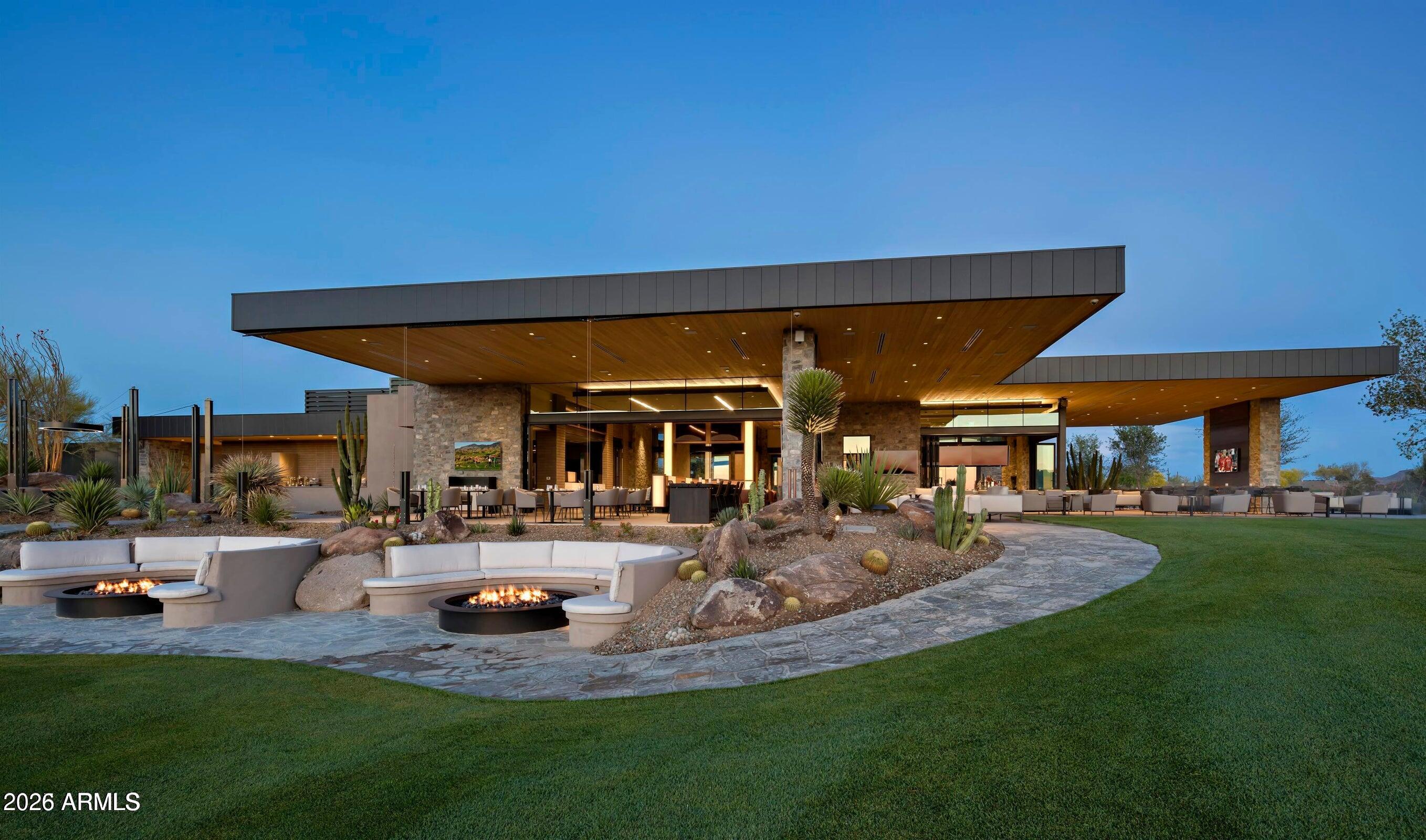 37200 N CAVE CREEK Road 1019
