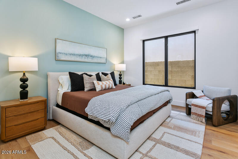 37200 N CAVE CREEK Road 1019