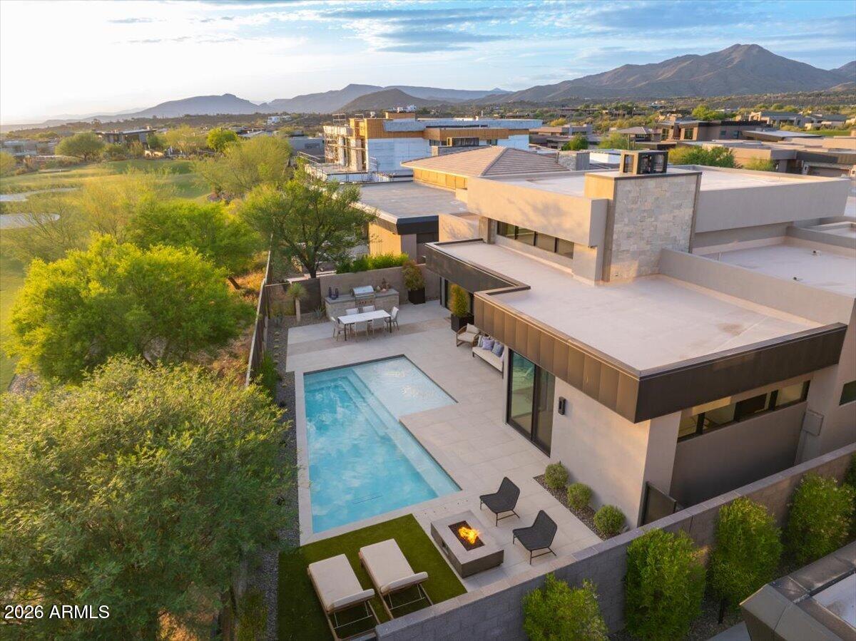 37200 N CAVE CREEK Road 1019
