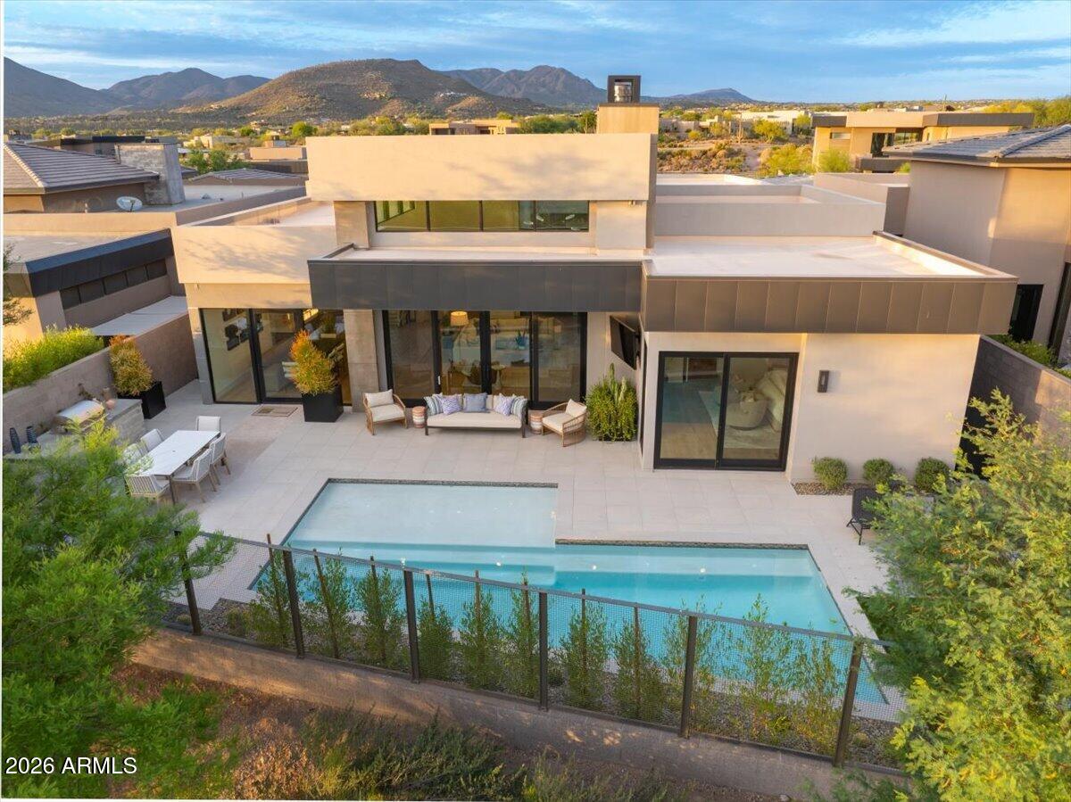 37200 N CAVE CREEK Road 1019