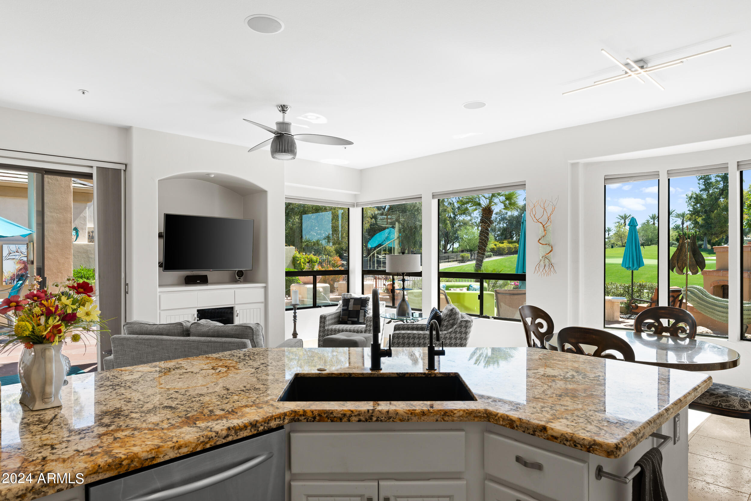 7705 E DOUBLETREE RANCH Road 3
