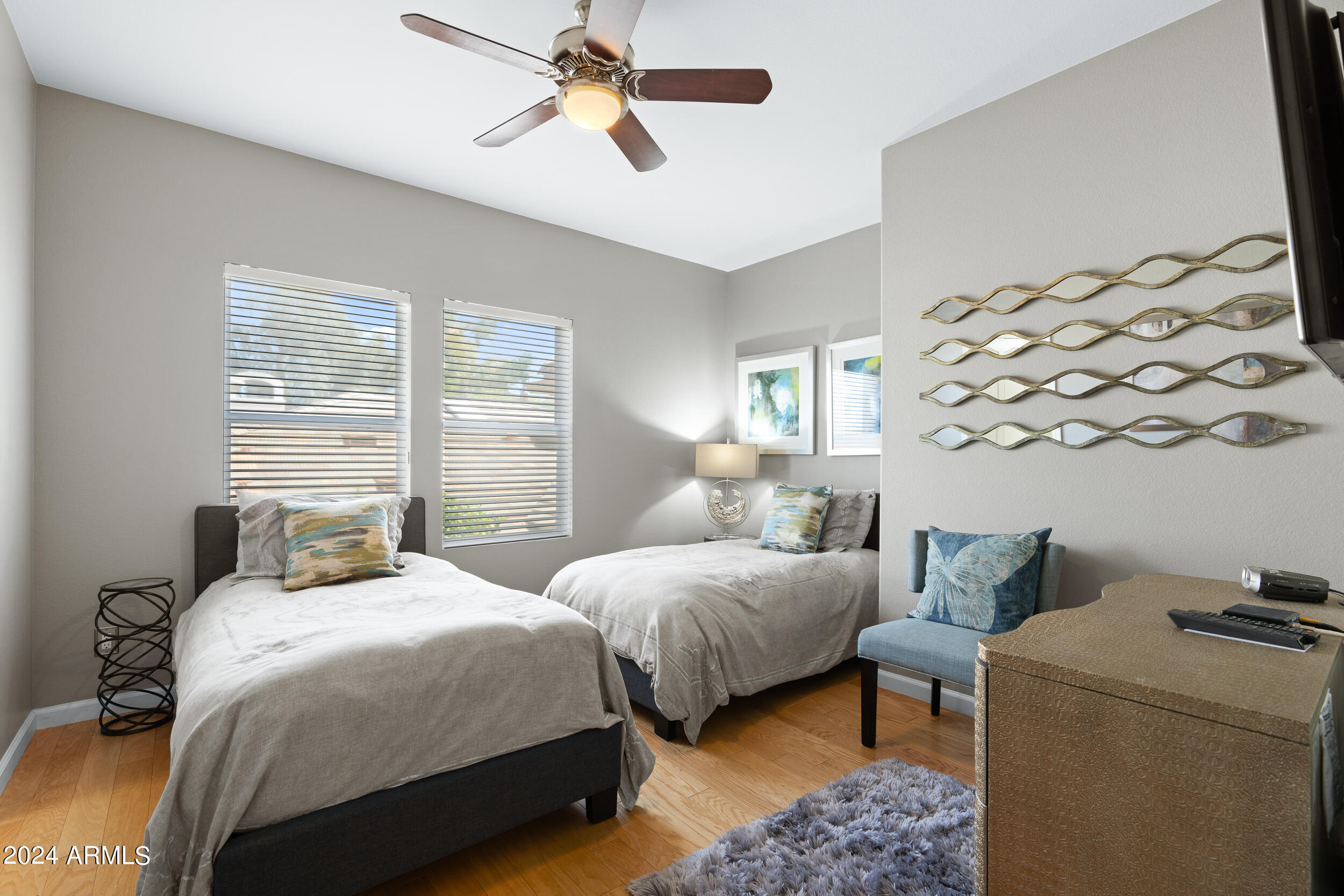 7705 E DOUBLETREE RANCH Road 3