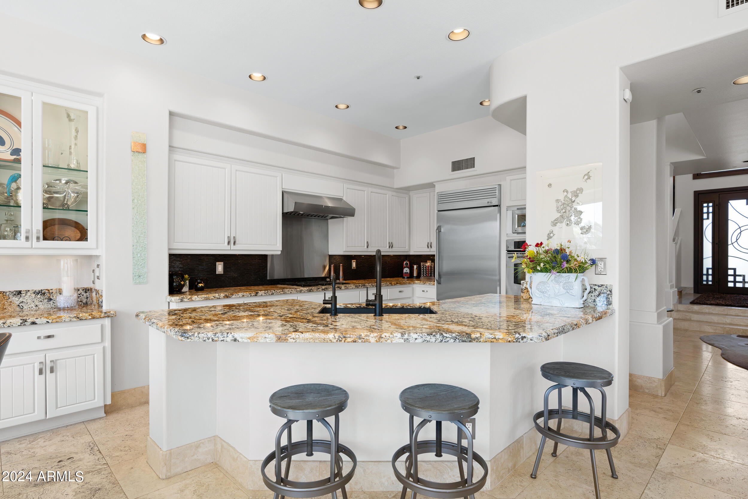 7705 E DOUBLETREE RANCH Road 3