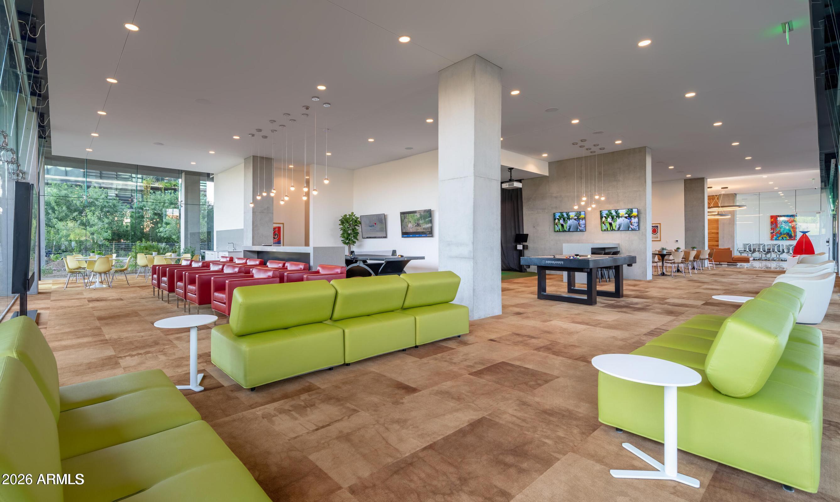 7180 E Kierland Boulevard 305