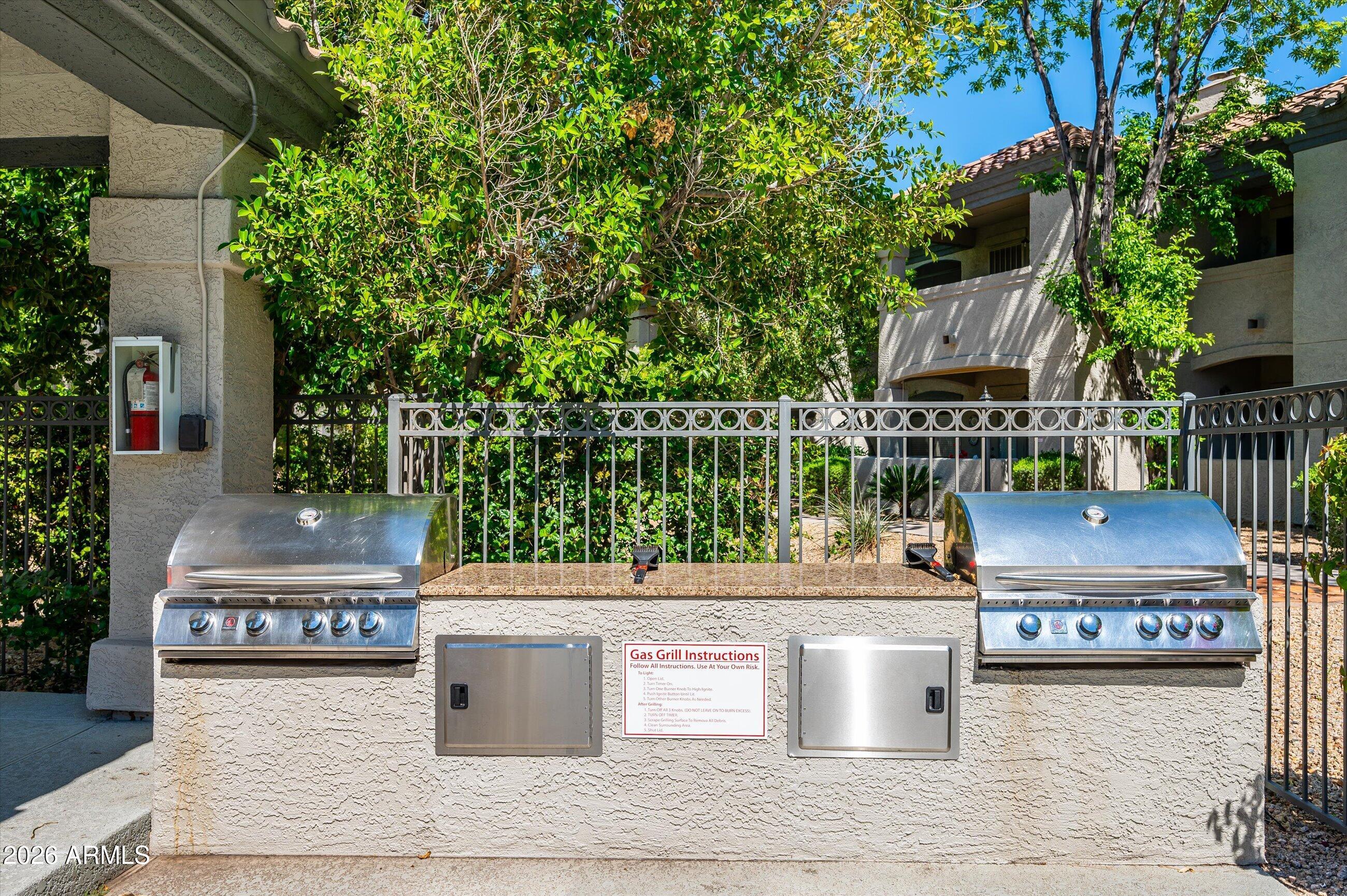 15095 N THOMPSON PEAK Parkway 1061