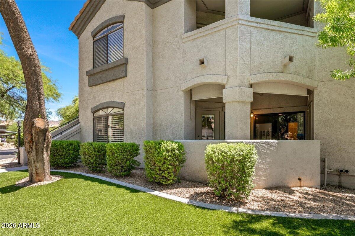 15095 N THOMPSON PEAK Parkway 1061