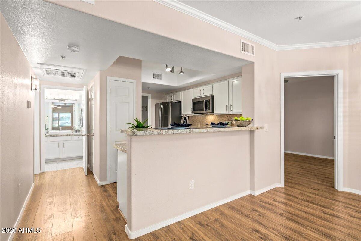 15095 N THOMPSON PEAK Parkway 1061