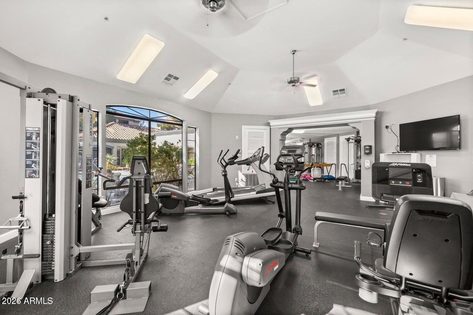 15095 N THOMPSON PEAK Parkway 1061