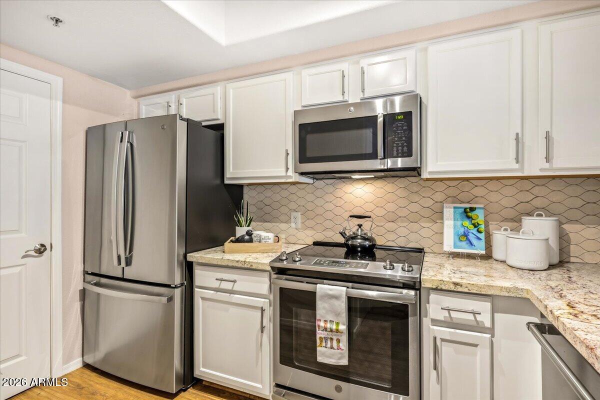 15095 N THOMPSON PEAK Parkway 1061