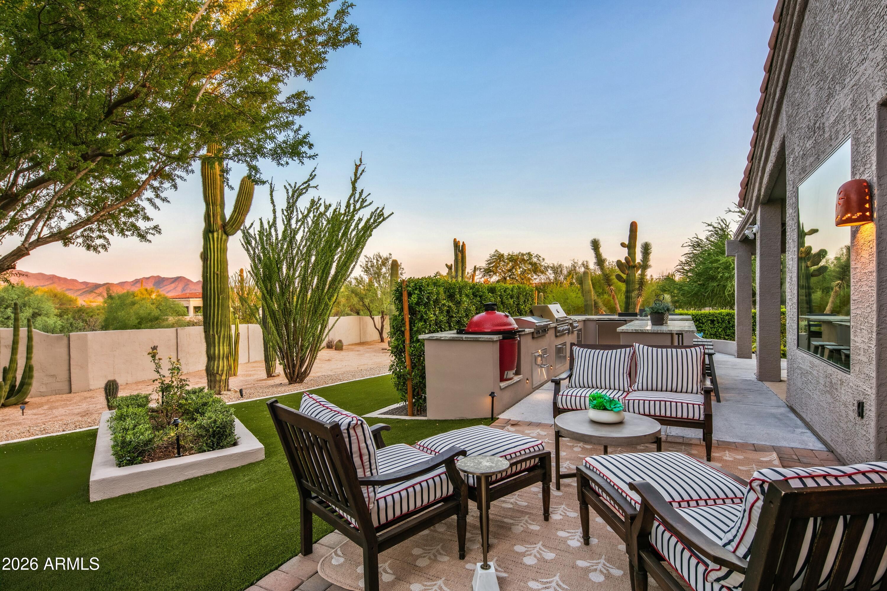 8667 E LARIAT Lane