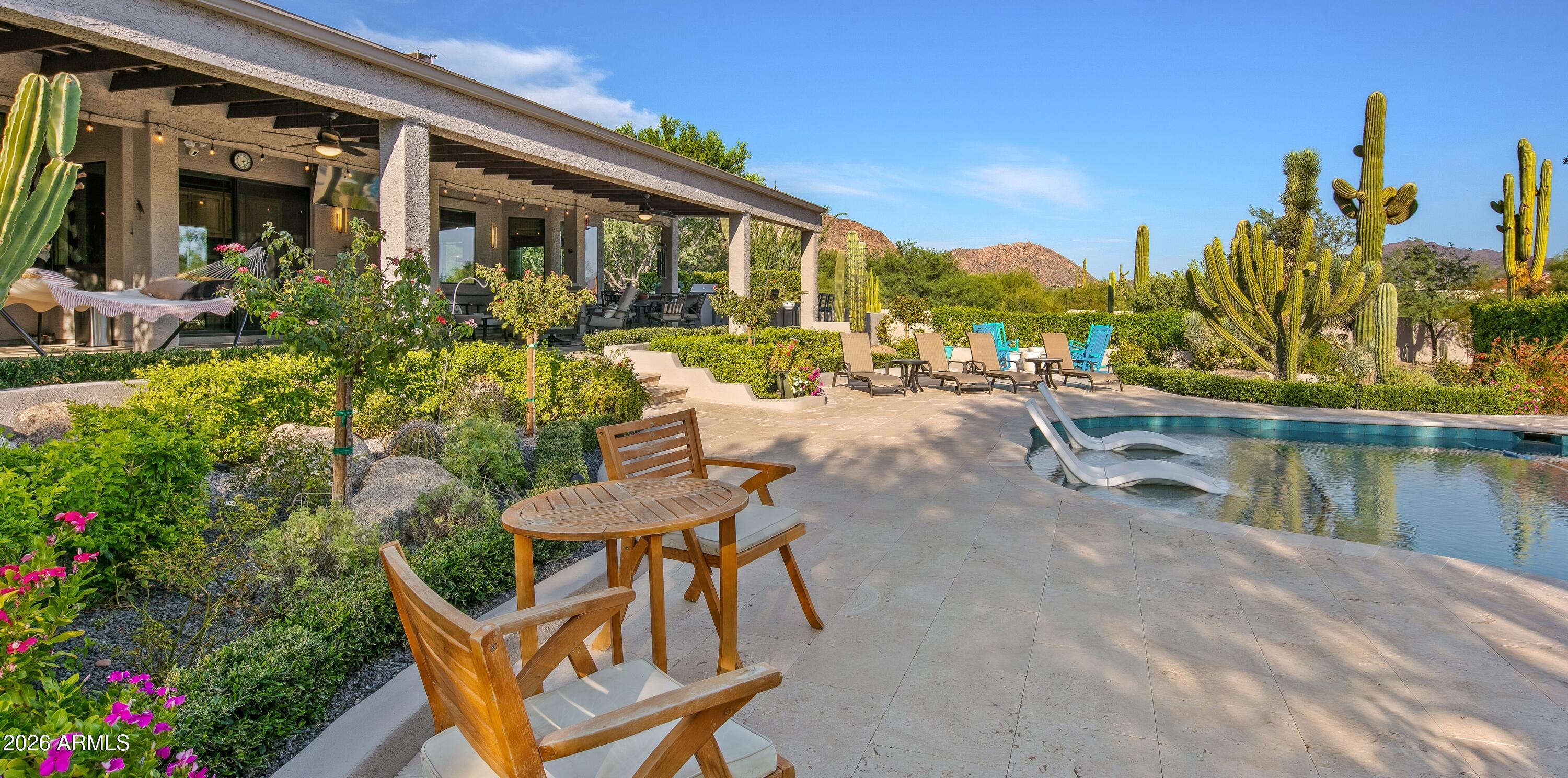 8667 E LARIAT Lane