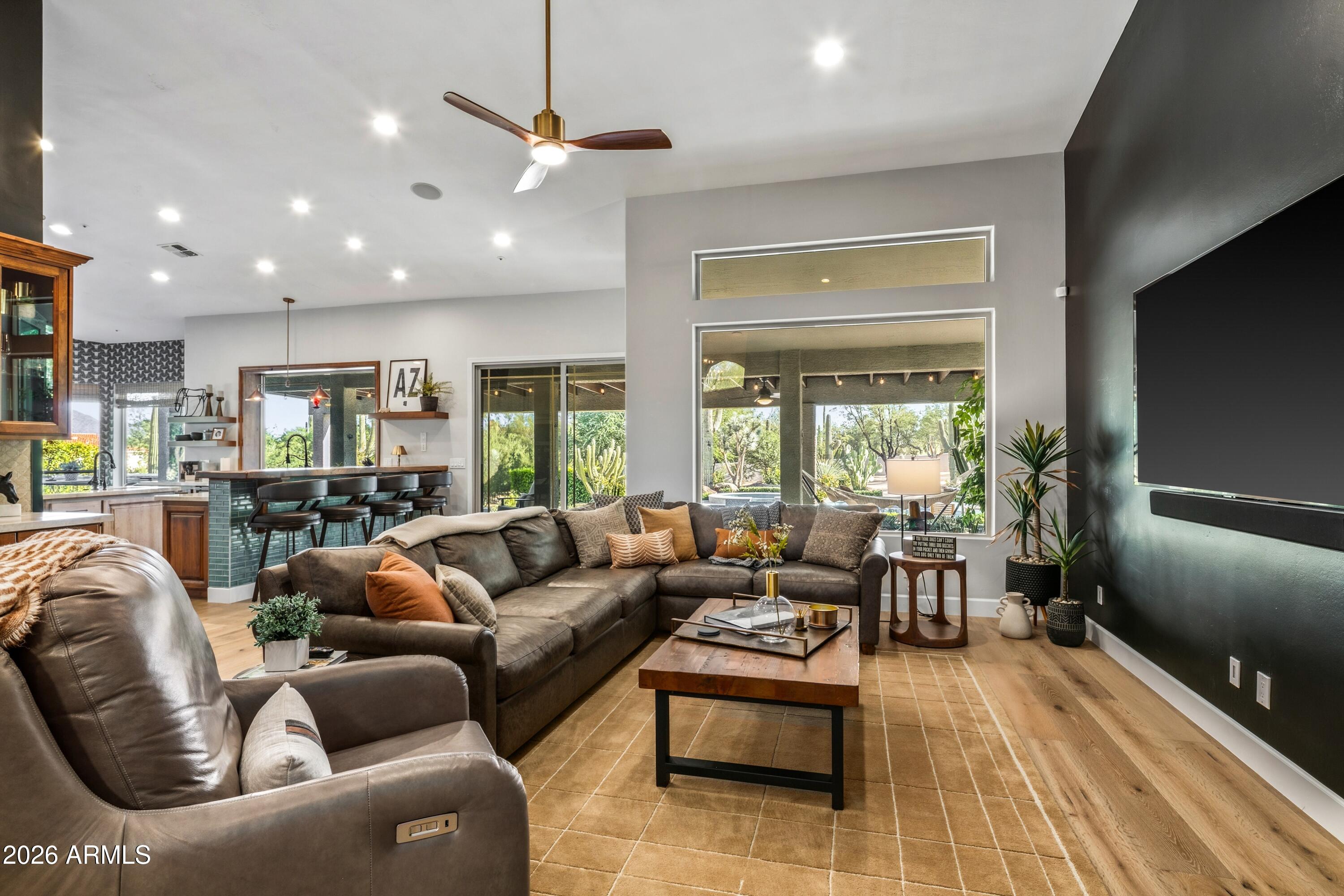 8667 E LARIAT Lane